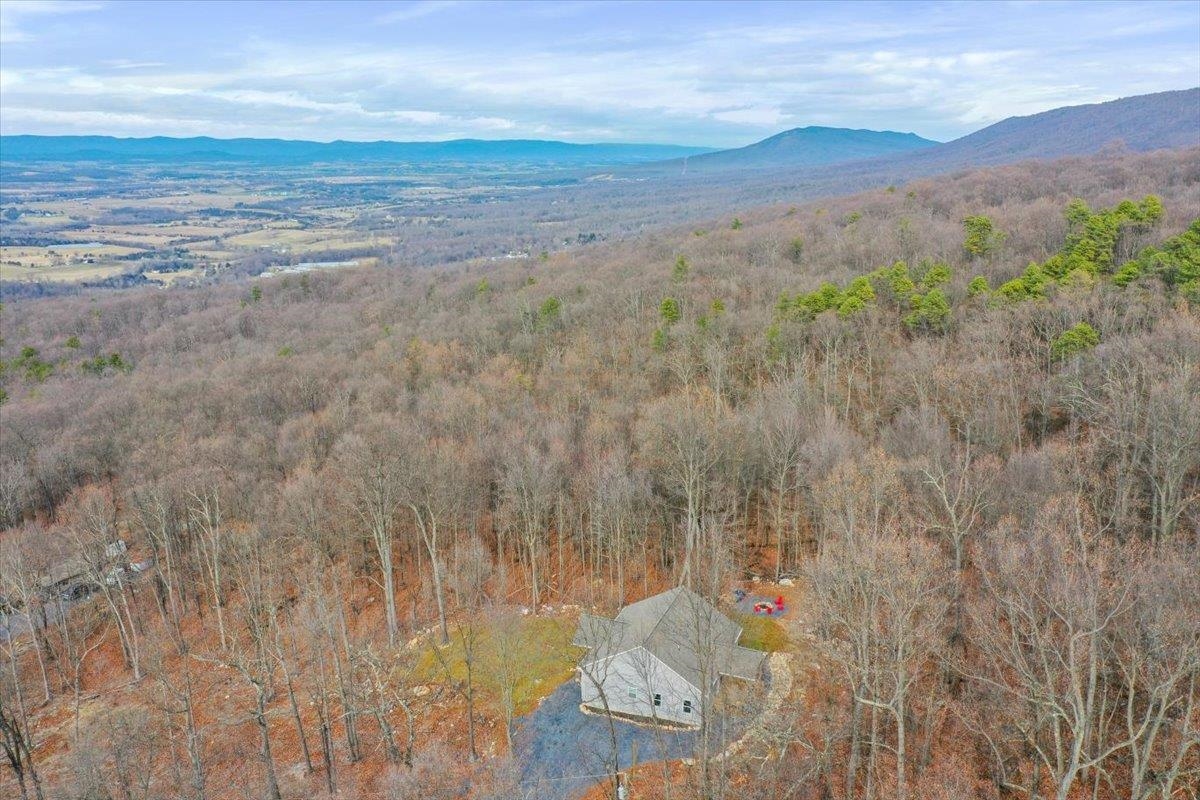 115 MOUNTAIN TOP LN, NEW MARKET, Virginia 22844, 3 Bedrooms Bedrooms, ,3 BathroomsBathrooms,Residential,115 MOUNTAIN TOP LN,660323 MLS # 660323