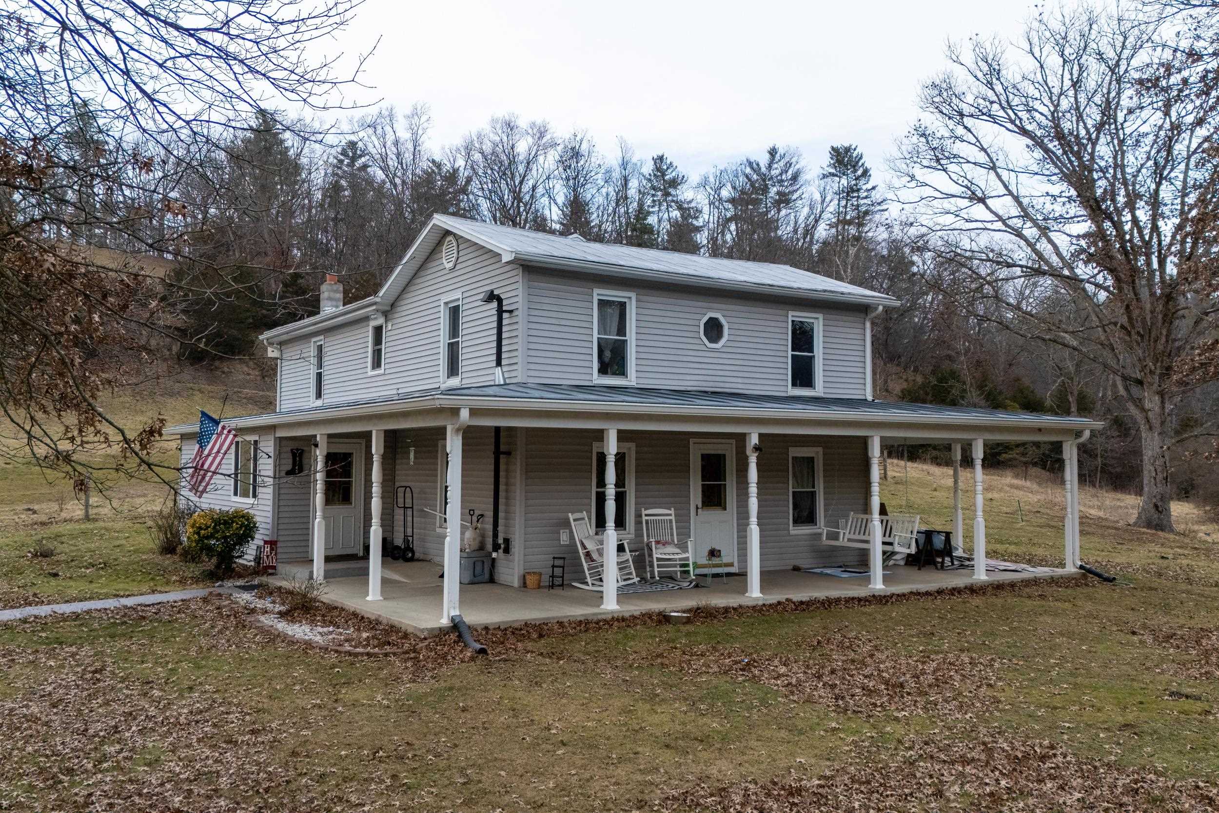 15745 RUNIONS CREEK RD, BROADWAY, Virginia 22815, 3 Bedrooms Bedrooms, ,2 BathroomsBathrooms,Residential,15745 RUNIONS CREEK RD,660331 MLS # 660331