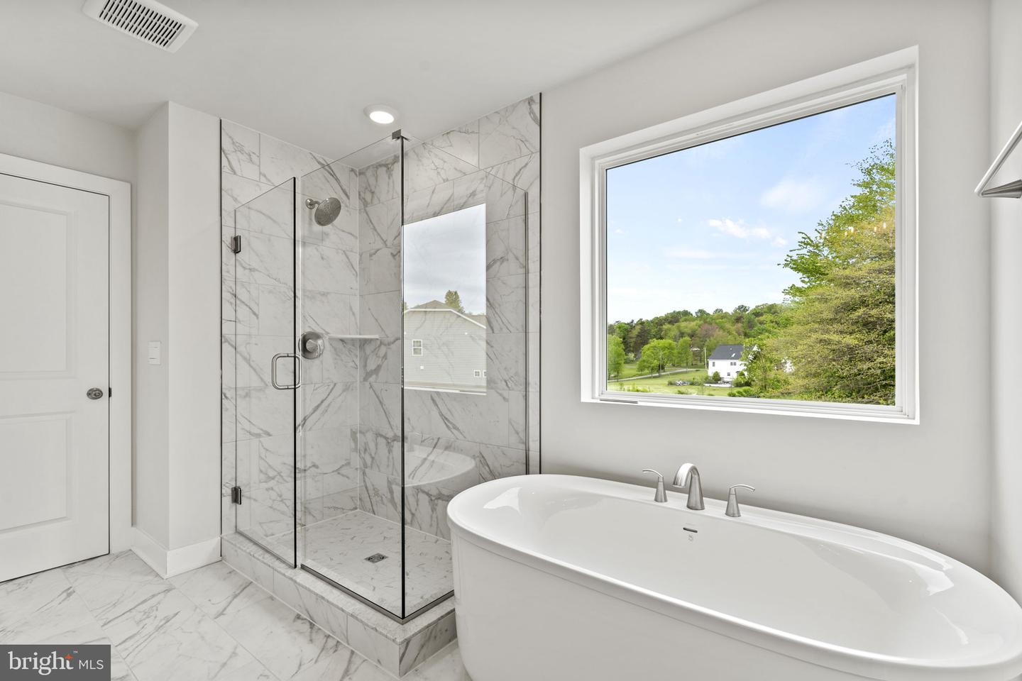 9110 KINGSTON RD, BROAD RUN, Virginia 20137, 3 Bedrooms Bedrooms, ,4 BathroomsBathrooms,Residential,For sale,9110 KINGSTON RD,VAFQ2015244 MLS # VAFQ2015244
