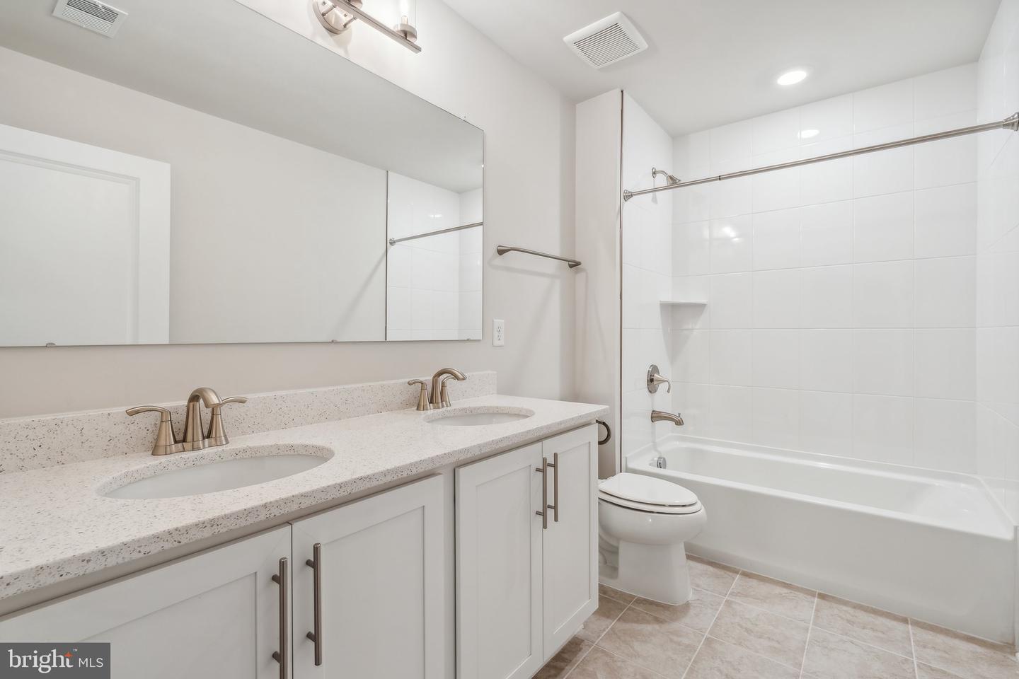 9130 KINGSTON RD, BROAD RUN, Virginia 20137, 4 Bedrooms Bedrooms, ,4 BathroomsBathrooms,Residential,For sale,9130 KINGSTON RD,VAFQ2015246 MLS # VAFQ2015246