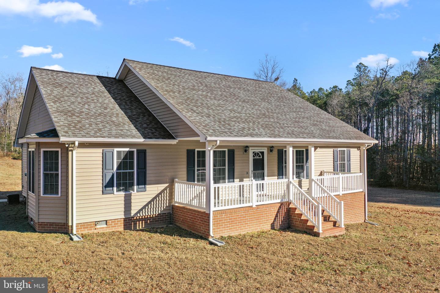 5230 SUNNYSIDE ROAD, TAPPAHANNOCK, Virginia 22560, 3 Bedrooms Bedrooms, ,2 BathroomsBathrooms,Residential,For sale,5230 SUNNYSIDE ROAD,VAES2000778 MLS # VAES2000778