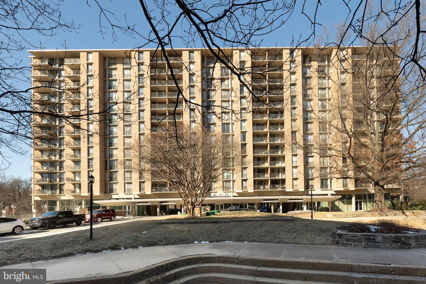 4600 S FOUR MILE RUN DR #1122, ARLINGTON, Virginia 22204, 1 Bedroom Bedrooms, ,1 BathroomBathrooms,Residential,For sale,4600 S FOUR MILE RUN DR #1122,VAAR2050524 MLS # VAAR2050524