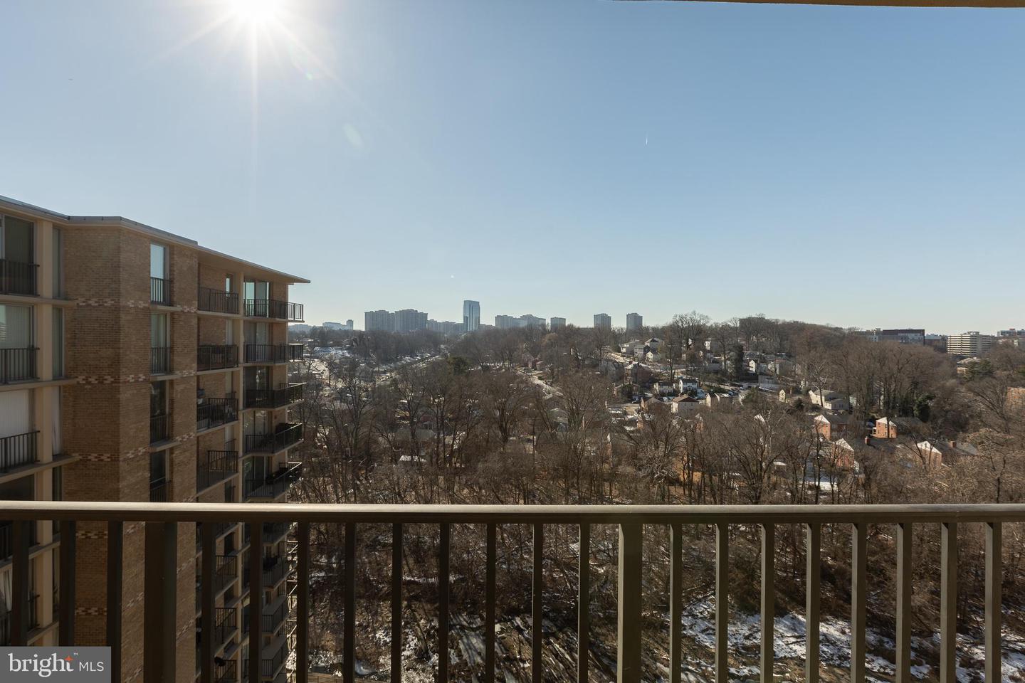 4600 S FOUR MILE RUN DR #1122, ARLINGTON, Virginia 22204, 1 Bedroom Bedrooms, ,1 BathroomBathrooms,Residential,For sale,4600 S FOUR MILE RUN DR #1122,VAAR2050524 MLS # VAAR2050524