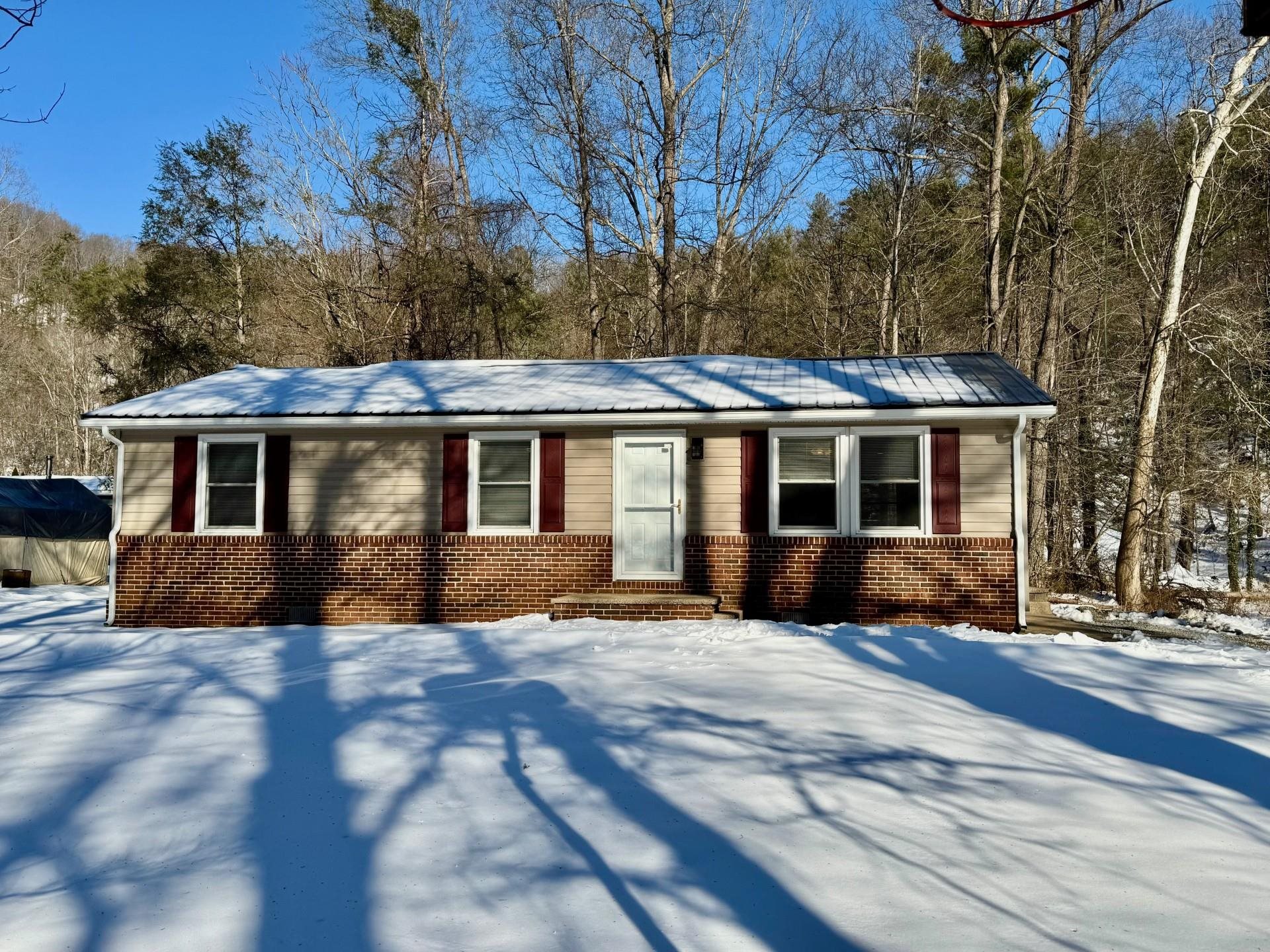 8466 BRIERY BRANCH RD, DAYTON, Virginia 22821, 3 Bedrooms Bedrooms, ,1 BathroomBathrooms,Residential,8466 BRIERY BRANCH RD,660017 MLS # 660017