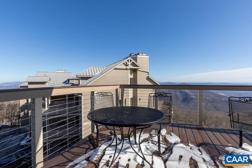 1836 HIGH RIDGE CT CONDOS #1836, WINTERGREEN RESORT, Virginia 22967, 4 Bedrooms Bedrooms, ,4 BathroomsBathrooms,Residential,For sale,1836 HIGH RIDGE CT CONDOS #1836,660392 MLS # 660392