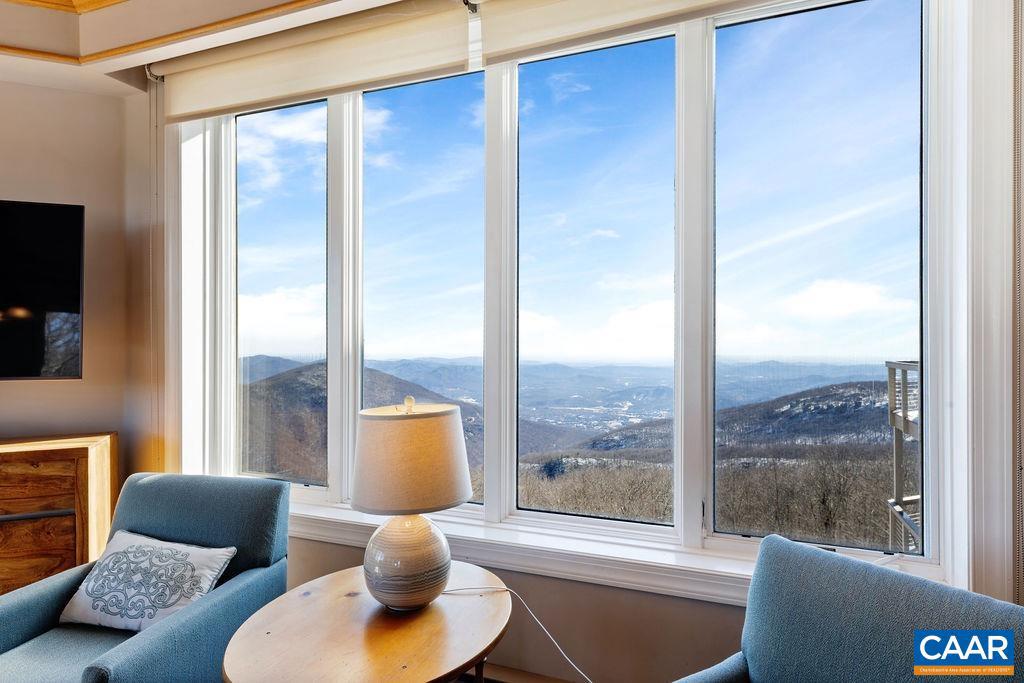 1836 HIGH RIDGE CT CONDOS #1836, WINTERGREEN RESORT, Virginia 22967, 4 Bedrooms Bedrooms, ,4 BathroomsBathrooms,Residential,For sale,1836 HIGH RIDGE CT CONDOS #1836,660392 MLS # 660392