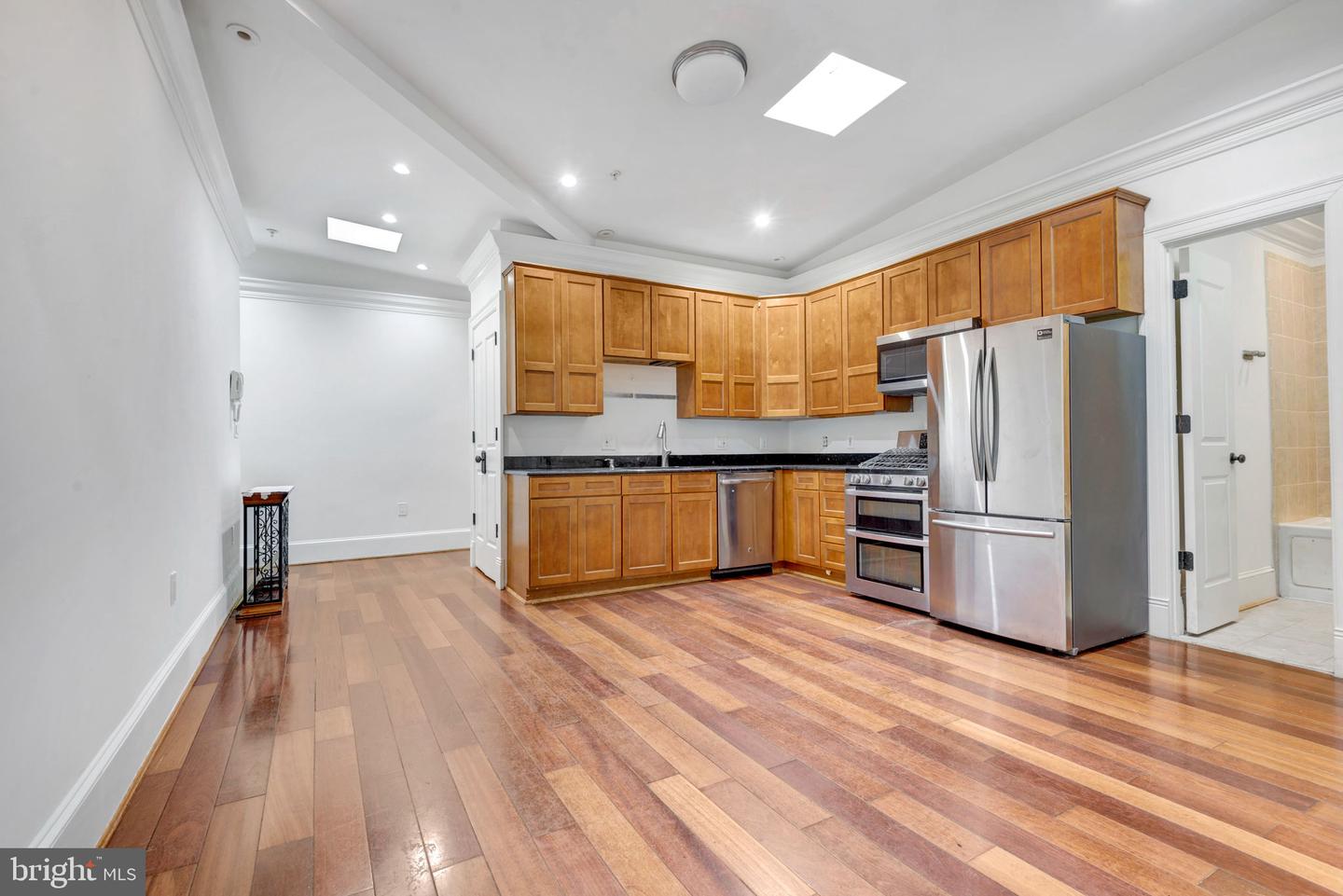 936 MADISON ST NW #201, WASHINGTON, District Of Columbia 20011, 3 Bedrooms Bedrooms, ,2 BathroomsBathrooms,Residential,For sale,936 MADISON ST NW #201,DCDC2168264 MLS # DCDC2168264