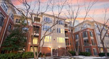 1860 STRATFORD PARK PL #102, RESTON, Virginia 20190, 2 Bedrooms Bedrooms, ,2 BathroomsBathrooms,Residential,For sale,1860 STRATFORD PARK PL #102,VAFX2213210 MLS # VAFX2213210