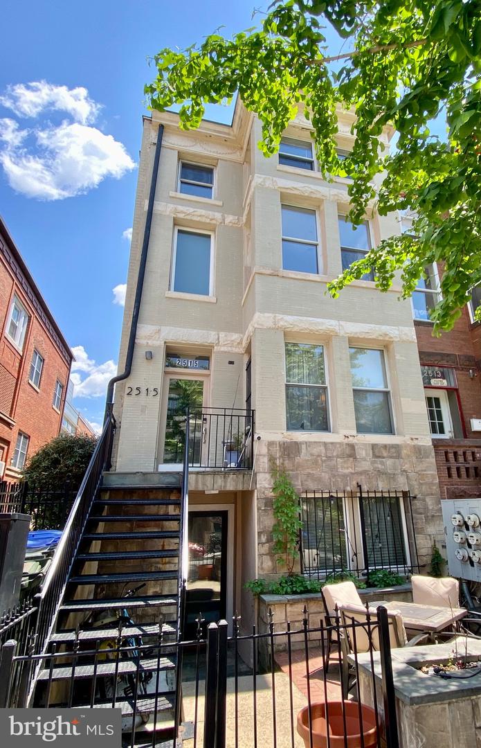 2515 17TH ST NW #2, WASHINGTON, District Of Columbia 20009, 1 Bedroom Bedrooms, ,1 BathroomBathrooms,Residential,For sale,2515 17TH ST NW #2,DCDC2170890 MLS # DCDC2170890