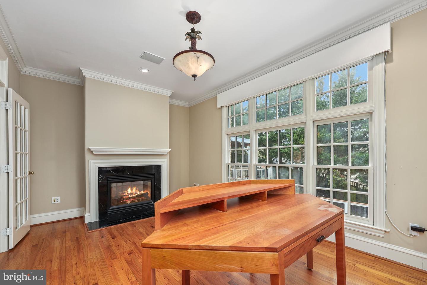 624 KINGS CLOISTER CIR, ALEXANDRIA, Virginia 22302, 5 Bedrooms Bedrooms, ,4 BathroomsBathrooms,Residential,For sale,624 KINGS CLOISTER CIR,VAAX2040526 MLS # VAAX2040526