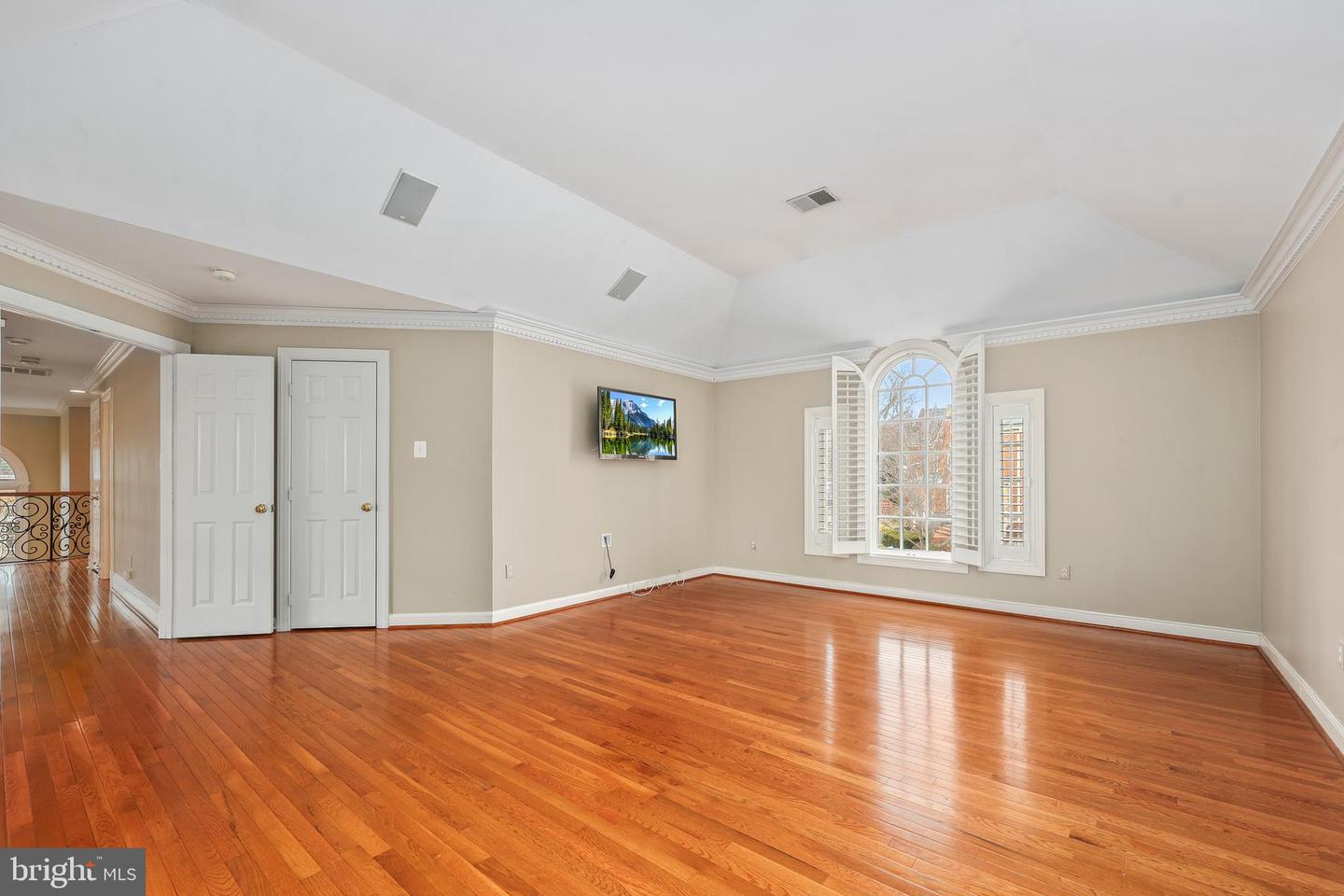 624 KINGS CLOISTER CIR, ALEXANDRIA, Virginia 22302, 5 Bedrooms Bedrooms, ,4 BathroomsBathrooms,Residential,For sale,624 KINGS CLOISTER CIR,VAAX2040526 MLS # VAAX2040526