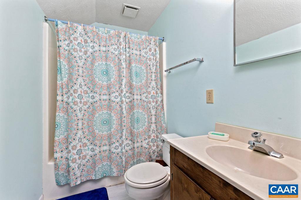 763 LAURELWOOD CONDOS #763, WINTERGREEN RESORT, Virginia 22967, 2 Bedrooms Bedrooms, ,2 BathroomsBathrooms,Residential,For sale,763 LAURELWOOD CONDOS #763,660397 MLS # 660397