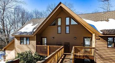 763 LAURELWOOD CONDOS #763, WINTERGREEN RESORT, Virginia 22967, 2 Bedrooms Bedrooms, ,2 BathroomsBathrooms,Residential,For sale,763 LAURELWOOD CONDOS #763,660397 MLS # 660397