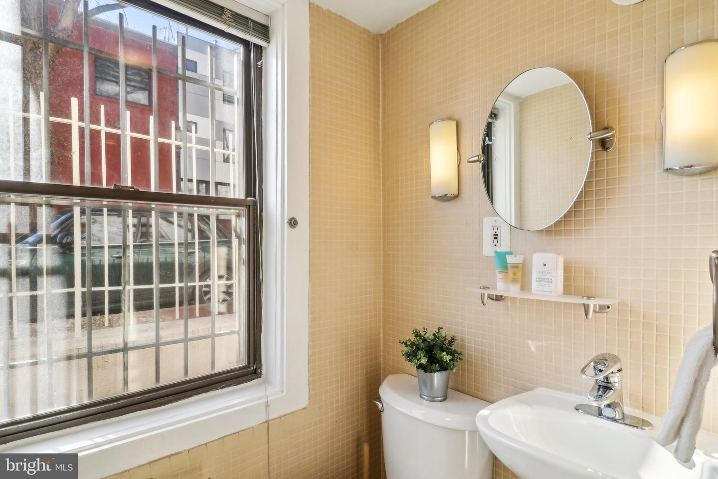 1822 15TH ST NW #B1, WASHINGTON, District Of Columbia 20009, ,1 BathroomBathrooms,Residential,For sale,1822 15TH ST NW #B1,DCDC2176414 MLS # DCDC2176414