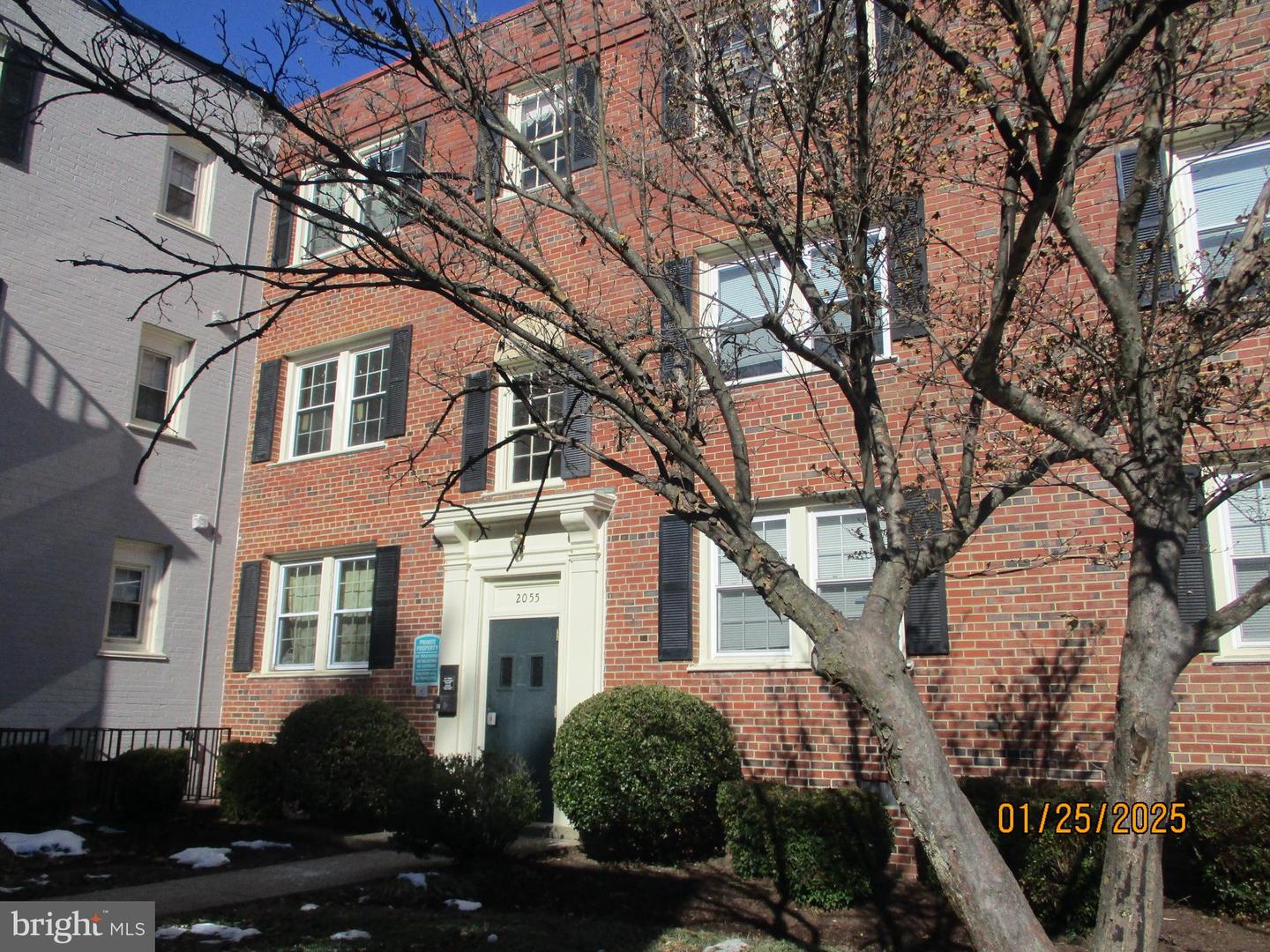 2055 38TH ST SE #201, WASHINGTON, District Of Columbia 20020, 2 Bedrooms Bedrooms, ,1 BathroomBathrooms,Residential,For sale,2055 38TH ST SE #201,DCDC2176708 MLS # DCDC2176708