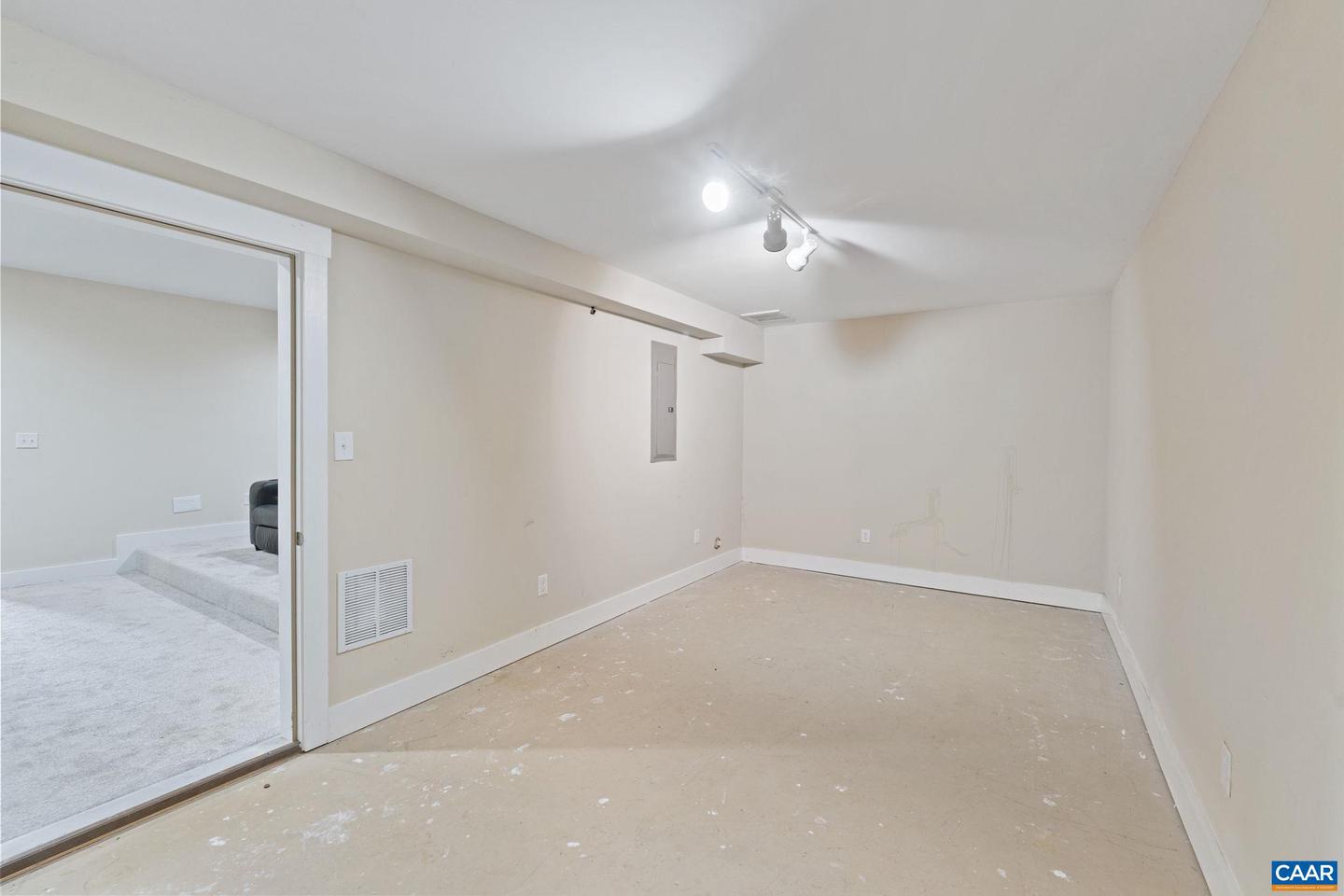 2515 SUMMIT RIDGE TRL, CHARLOTTESVILLE, Virginia 22911, 5 Bedrooms Bedrooms, ,5 BathroomsBathrooms,Residential,For sale,2515 SUMMIT RIDGE TRL,656437 MLS # 656437