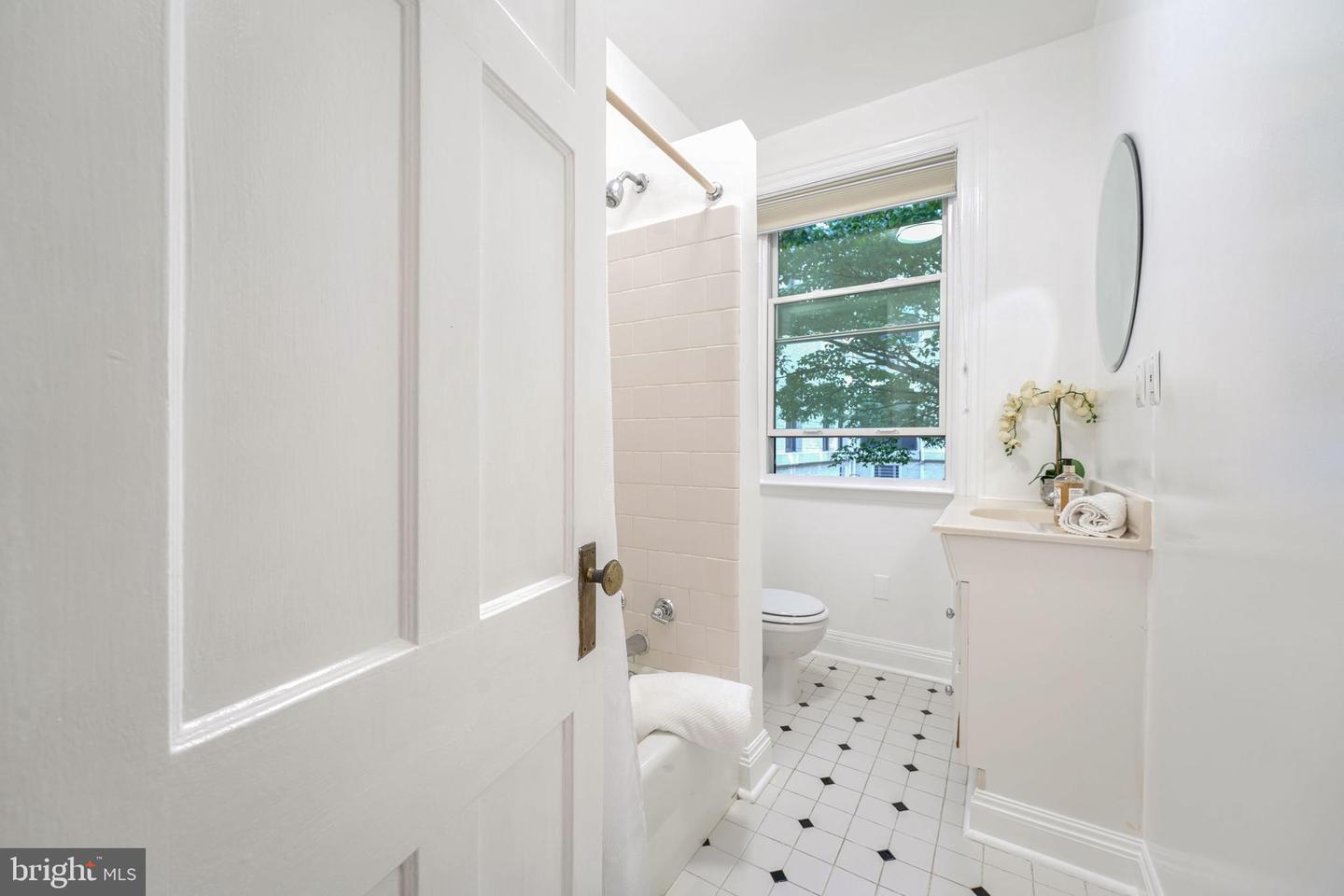 3100 CONNECTICUT AVE NW #230, WASHINGTON, District Of Columbia 20008, 1 Bedroom Bedrooms, ,1 BathroomBathrooms,Residential,For sale,3100 CONNECTICUT AVE NW #230,DCDC2176764 MLS # DCDC2176764