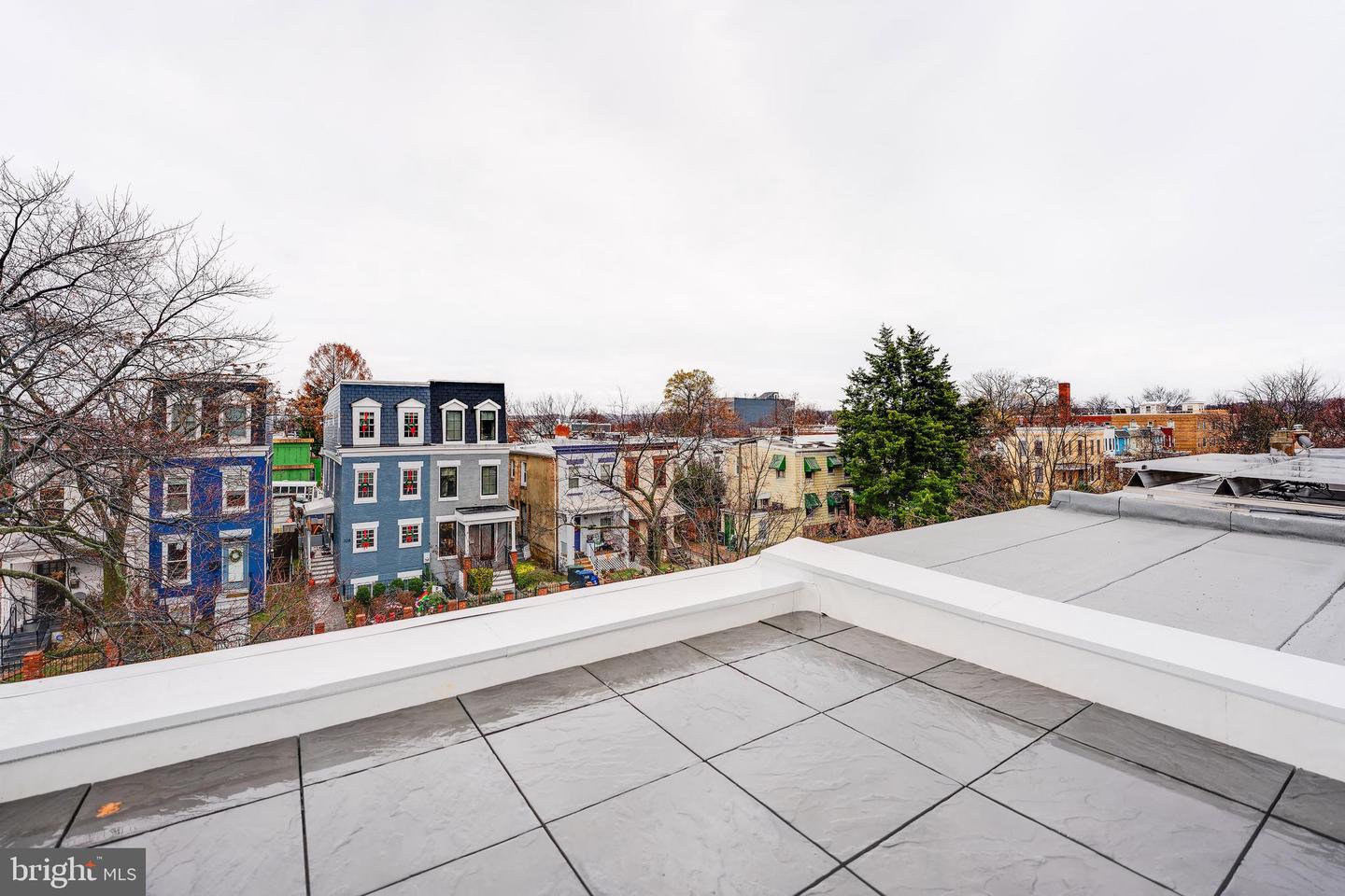 329 16TH ST SE, WASHINGTON, District Of Columbia 20003, 3 Bedrooms Bedrooms, 12 Rooms Rooms,3 BathroomsBathrooms,Residential,For sale,329 16TH ST SE,DCDC2163972 MLS # DCDC2163972