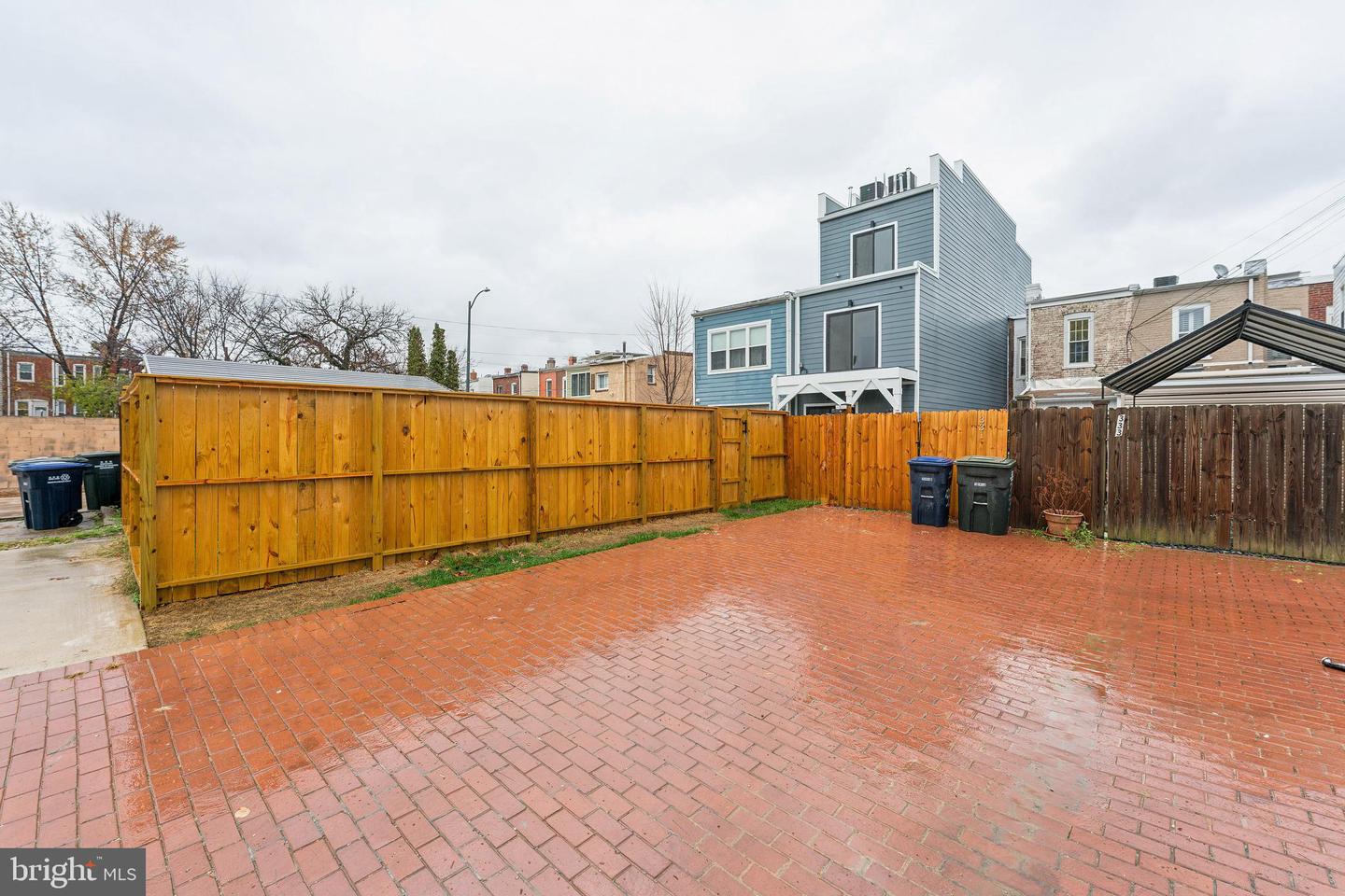 329 16TH ST SE, WASHINGTON, District Of Columbia 20003, 3 Bedrooms Bedrooms, 12 Rooms Rooms,3 BathroomsBathrooms,Residential,For sale,329 16TH ST SE,DCDC2163972 MLS # DCDC2163972