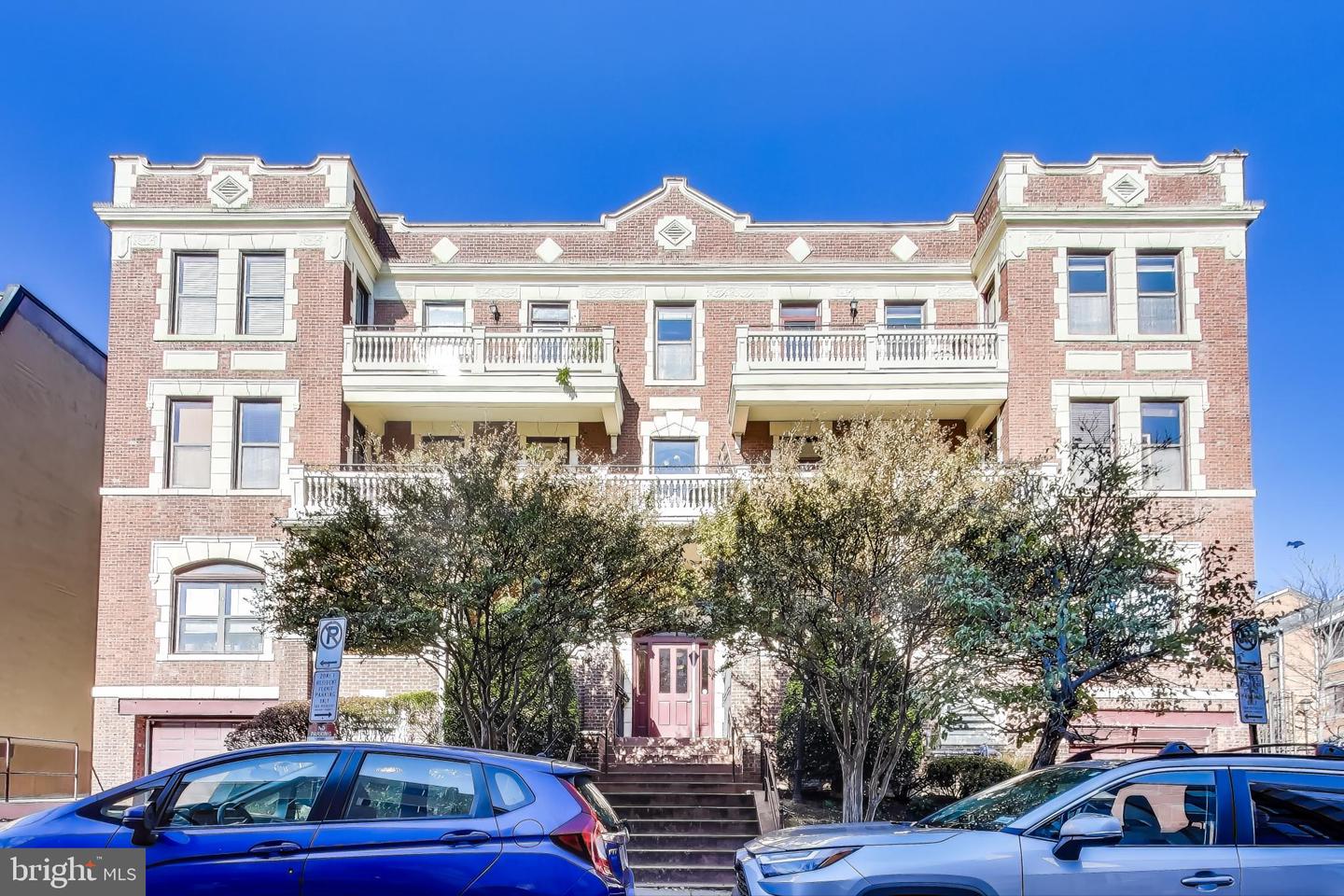 1419 CLIFTON ST NW #302, WASHINGTON, District Of Columbia 20009, 2 Bedrooms Bedrooms, ,2 BathroomsBathrooms,Residential,For sale,1419 CLIFTON ST NW #302,DCDC2170754 MLS # DCDC2170754