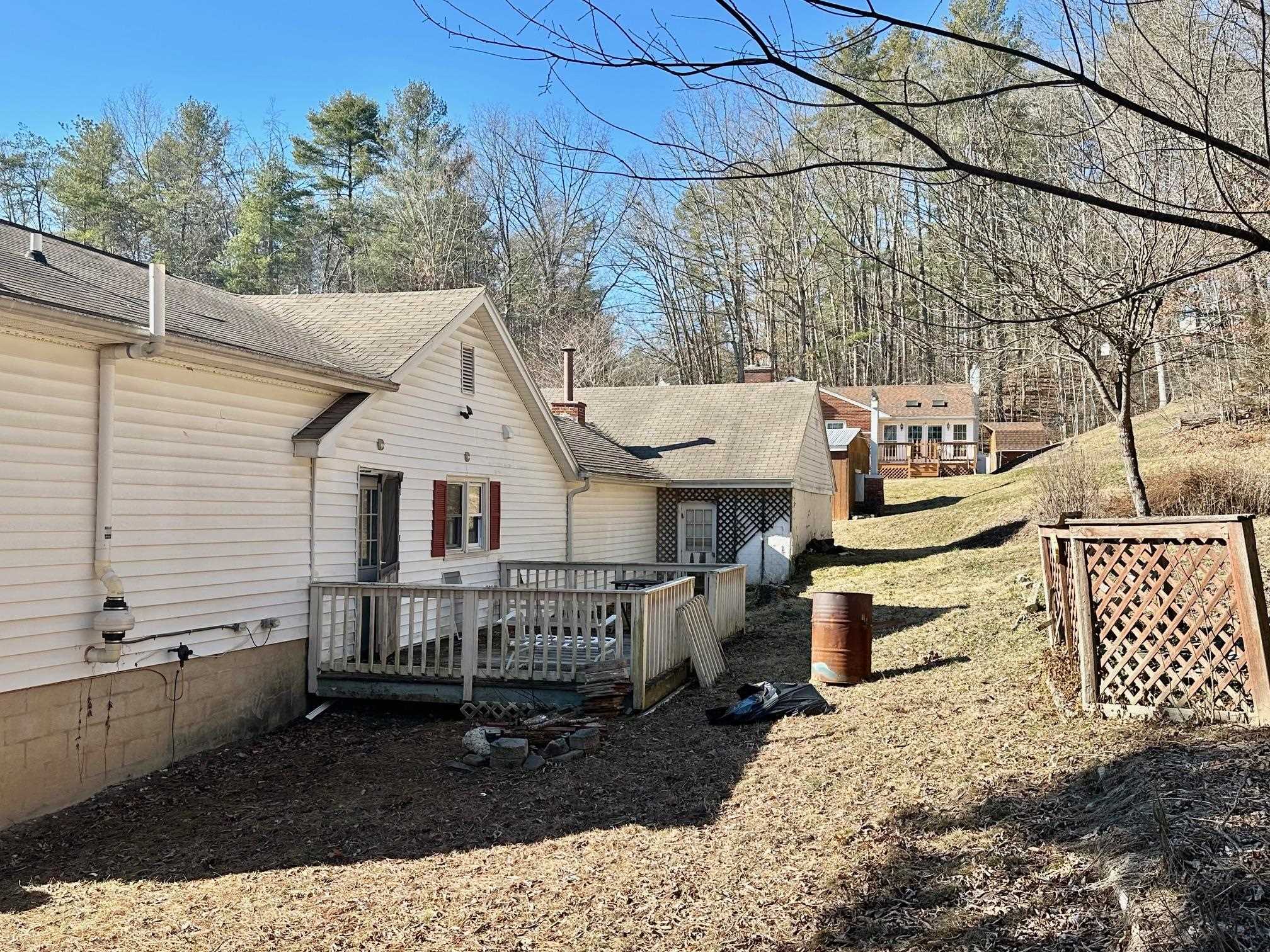 60 OAK ST, CRAIGSVILLE, Virginia 24430, 3 Bedrooms Bedrooms, ,2 BathroomsBathrooms,Residential,single family on 1.07 acre lot,60 OAK ST,660445 MLS # 660445