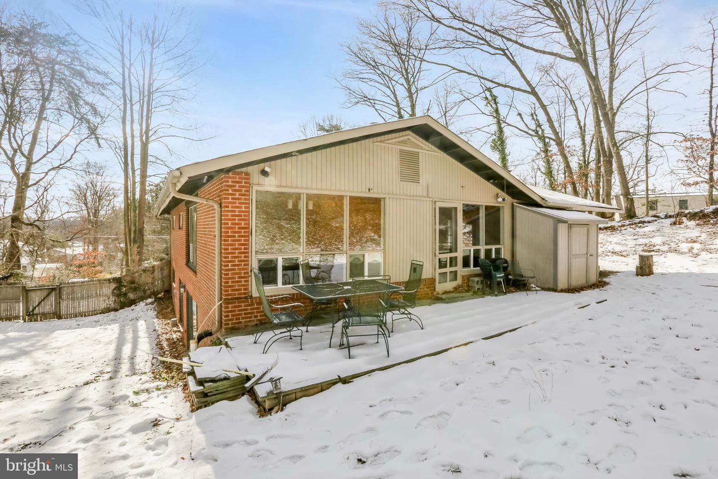 6904 HICKORY HILL RD, FALLS CHURCH, Virginia 22042, 4 Bedrooms Bedrooms, ,3 BathroomsBathrooms,Residential,For sale,6904 HICKORY HILL RD,VAFX2215588 MLS # VAFX2215588