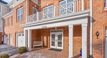 21025 ROCKY KNOLL SQ #103, ASHBURN, Virginia 20147, 2 Bedrooms Bedrooms, ,2 BathroomsBathrooms,Residential,For sale,21025 ROCKY KNOLL SQ #103,VALO2087218 MLS # VALO2087218