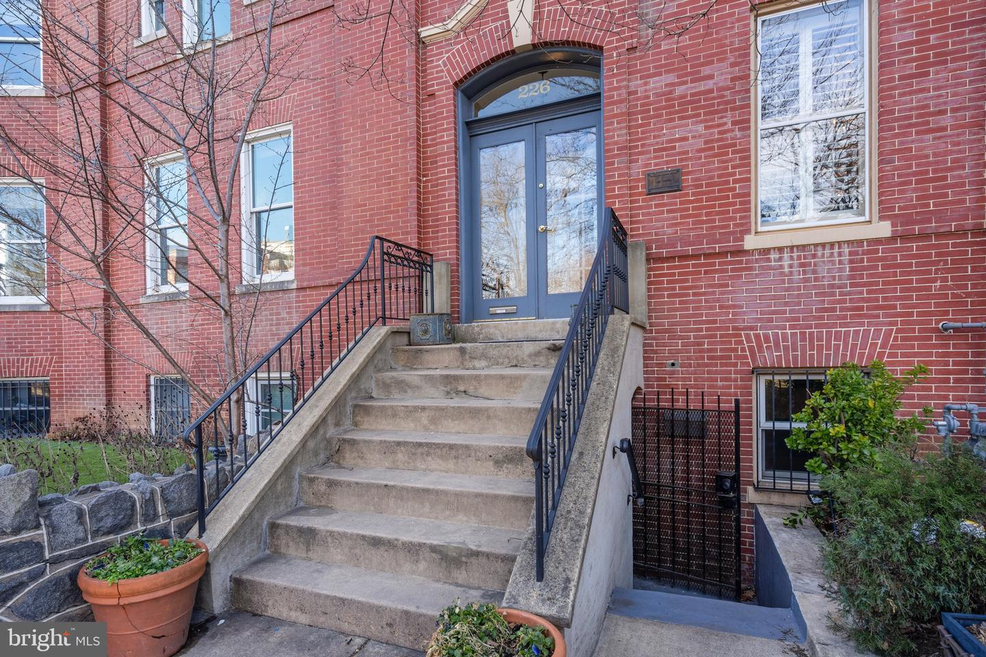 226 4TH ST NE, WASHINGTON, District Of Columbia 20002, 8 Bedrooms Bedrooms, ,3 BathroomsBathrooms,Residential,For sale,226 4TH ST NE,DCDC2176296 MLS # DCDC2176296