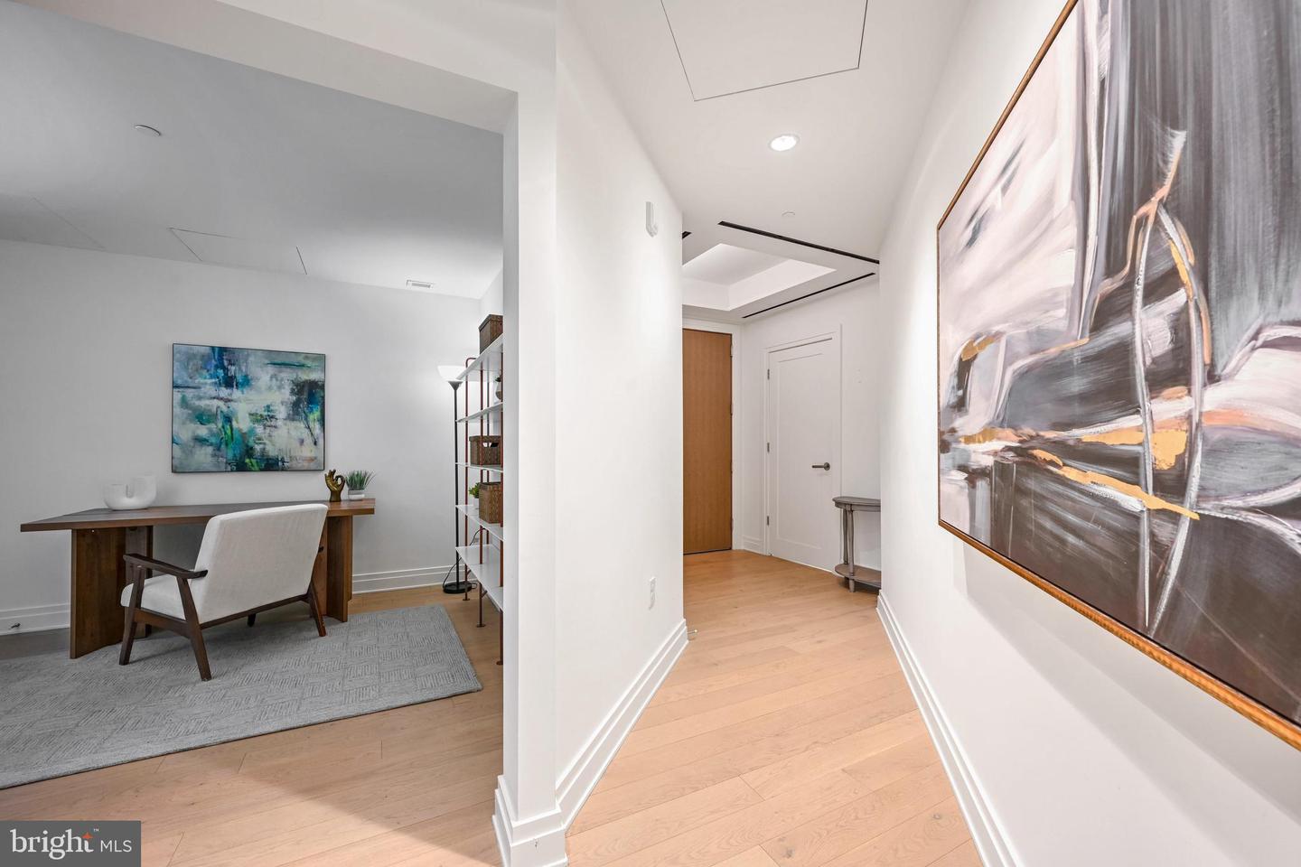 2501 M ST NW #208, WASHINGTON, District Of Columbia 20037, 2 Bedrooms Bedrooms, ,2 BathroomsBathrooms,Residential,For sale,2501 M ST NW #208,DCDC2176894 MLS # DCDC2176894