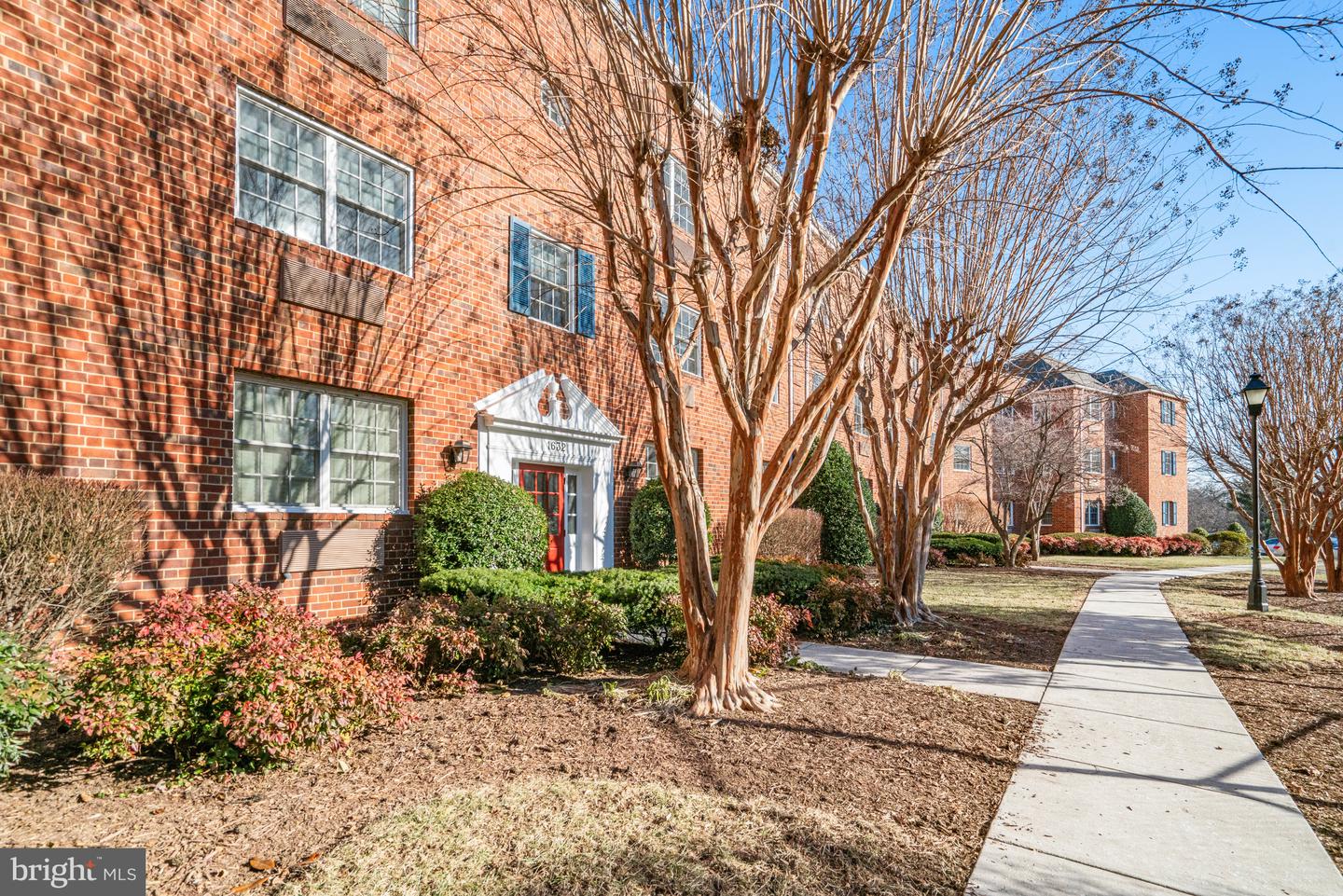 1632 W ABINGDON DR #302, ALEXANDRIA, Virginia 22314, 1 Bedroom Bedrooms, ,1 BathroomBathrooms,Residential,For sale,1632 W ABINGDON DR #302,VAAX2041434 MLS # VAAX2041434