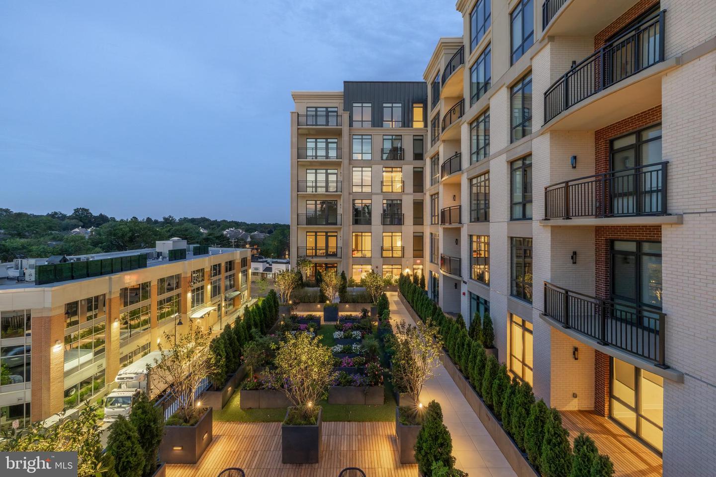 6718 LOWELL AVE #407, MCLEAN, Virginia 22101, 2 Bedrooms Bedrooms, ,2 BathroomsBathrooms,Residential,For sale,6718 LOWELL AVE #407,VAFX2219718 MLS # VAFX2219718