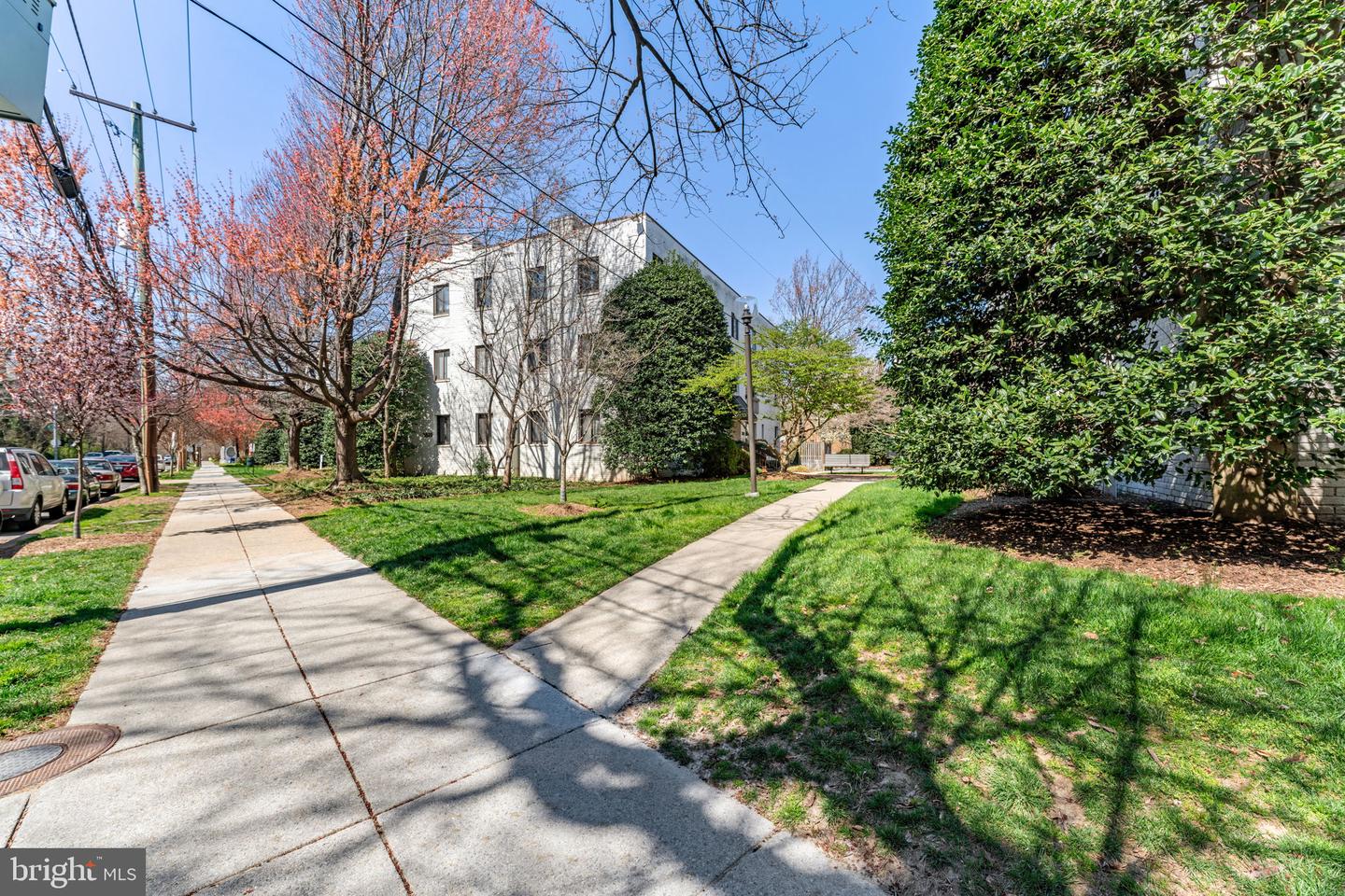 3827 DAVIS PL NW #5, WASHINGTON, District Of Columbia 20007, 1 Bedroom Bedrooms, ,1 BathroomBathrooms,Residential,For sale,3827 DAVIS PL NW #5,DCDC2177024 MLS # DCDC2177024