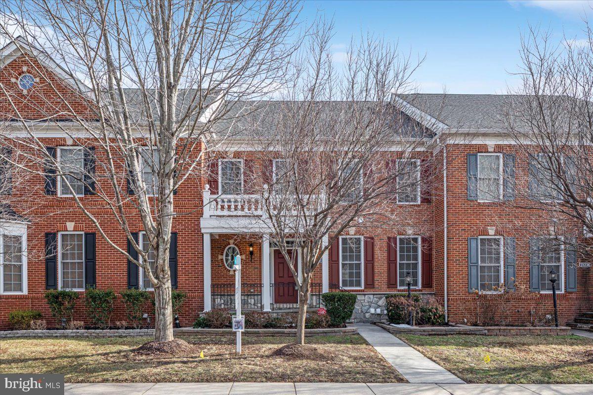 23234 EVERGREEN RIDGE DR, ASHBURN, Virginia 20148, 4 Bedrooms Bedrooms, ,3 BathroomsBathrooms,Residential,For sale,23234 EVERGREEN RIDGE DR,VALO2087166 MLS # VALO2087166