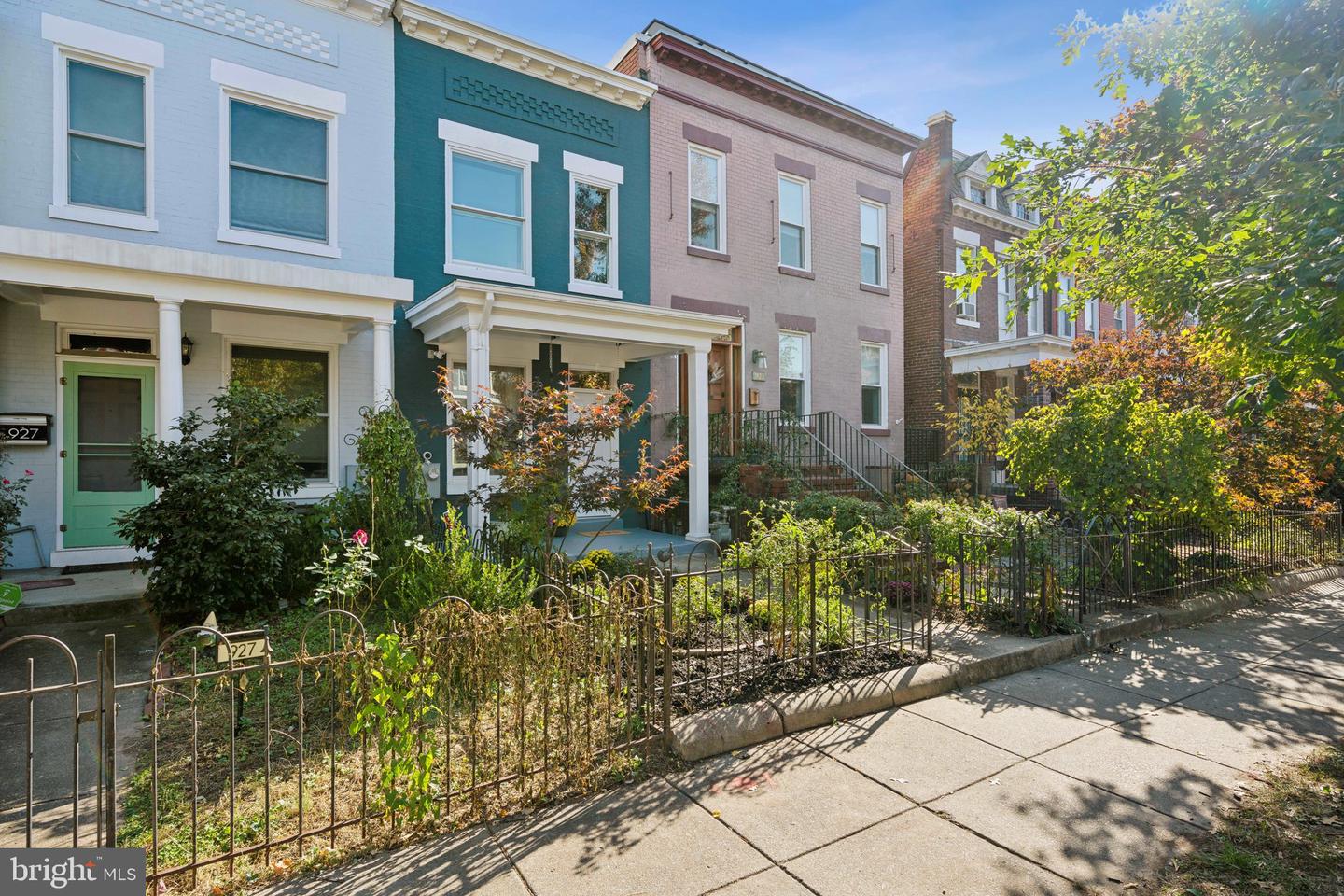 925 5TH ST NE, WASHINGTON, District Of Columbia 20002, 3 Bedrooms Bedrooms, ,1 BathroomBathrooms,Residential,For sale,925 5TH ST NE,DCDC2176382 MLS # DCDC2176382