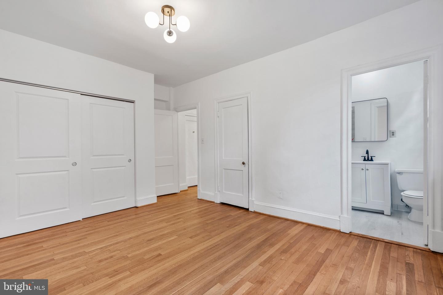 3010 WISCONSIN AVE NW #206, WASHINGTON, District Of Columbia 20016, 1 Bedroom Bedrooms, ,1 BathroomBathrooms,Residential,For sale,3010 WISCONSIN AVE NW #206,DCDC2177078 MLS # DCDC2177078