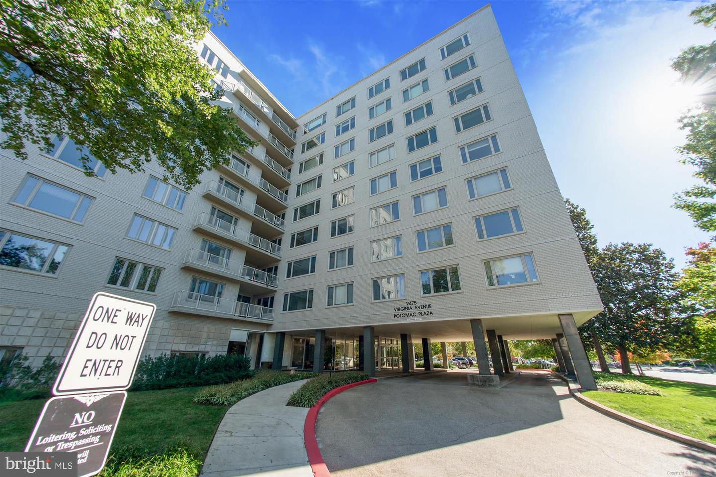 2475 VIRGINIA AVE NW #107, WASHINGTON, District Of Columbia 20037, 1 Bedroom Bedrooms, ,1 BathroomBathrooms,Residential,For sale,2475 VIRGINIA AVE NW #107,DCDC2177088 MLS # DCDC2177088