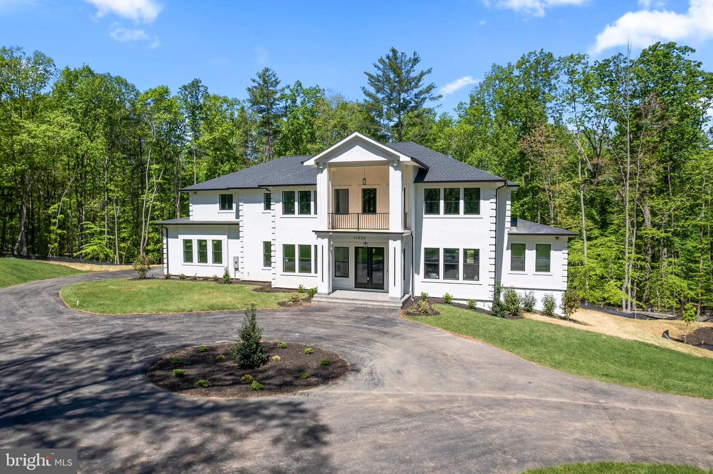 11550 HENDERSON RD, CLIFTON, Virginia 20124, 6 Bedrooms Bedrooms, ,6 BathroomsBathrooms,Residential,For sale,11550 HENDERSON RD,VAFX2203858 MLS # VAFX2203858
