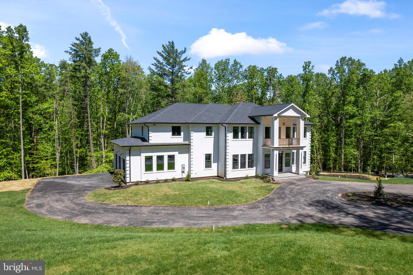 11550 HENDERSON RD, CLIFTON, Virginia 20124, 6 Bedrooms Bedrooms, ,6 BathroomsBathrooms,Residential,For sale,11550 HENDERSON RD,VAFX2203858 MLS # VAFX2203858