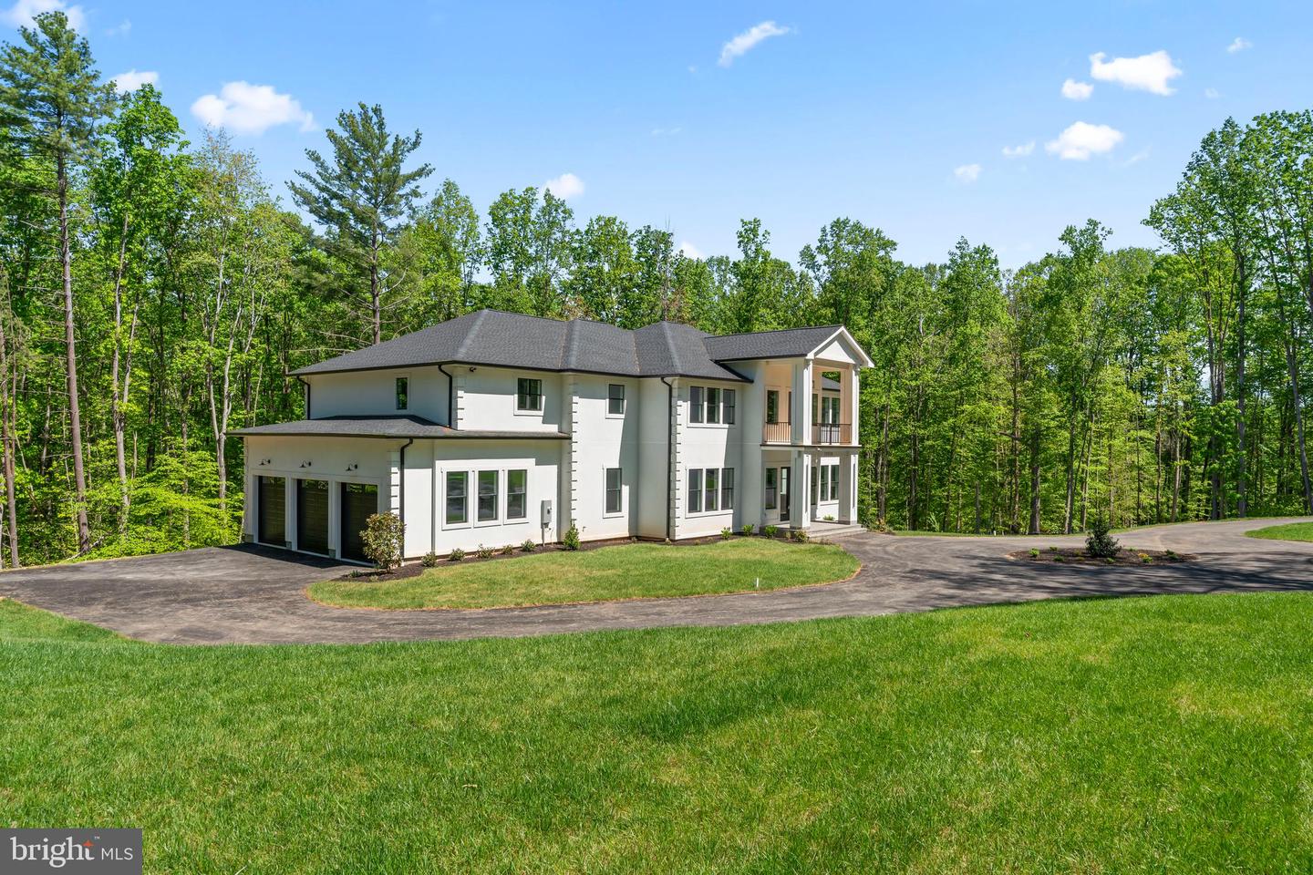 11550 HENDERSON RD, CLIFTON, Virginia 20124, 6 Bedrooms Bedrooms, ,6 BathroomsBathrooms,Residential,For sale,11550 HENDERSON RD,VAFX2203858 MLS # VAFX2203858