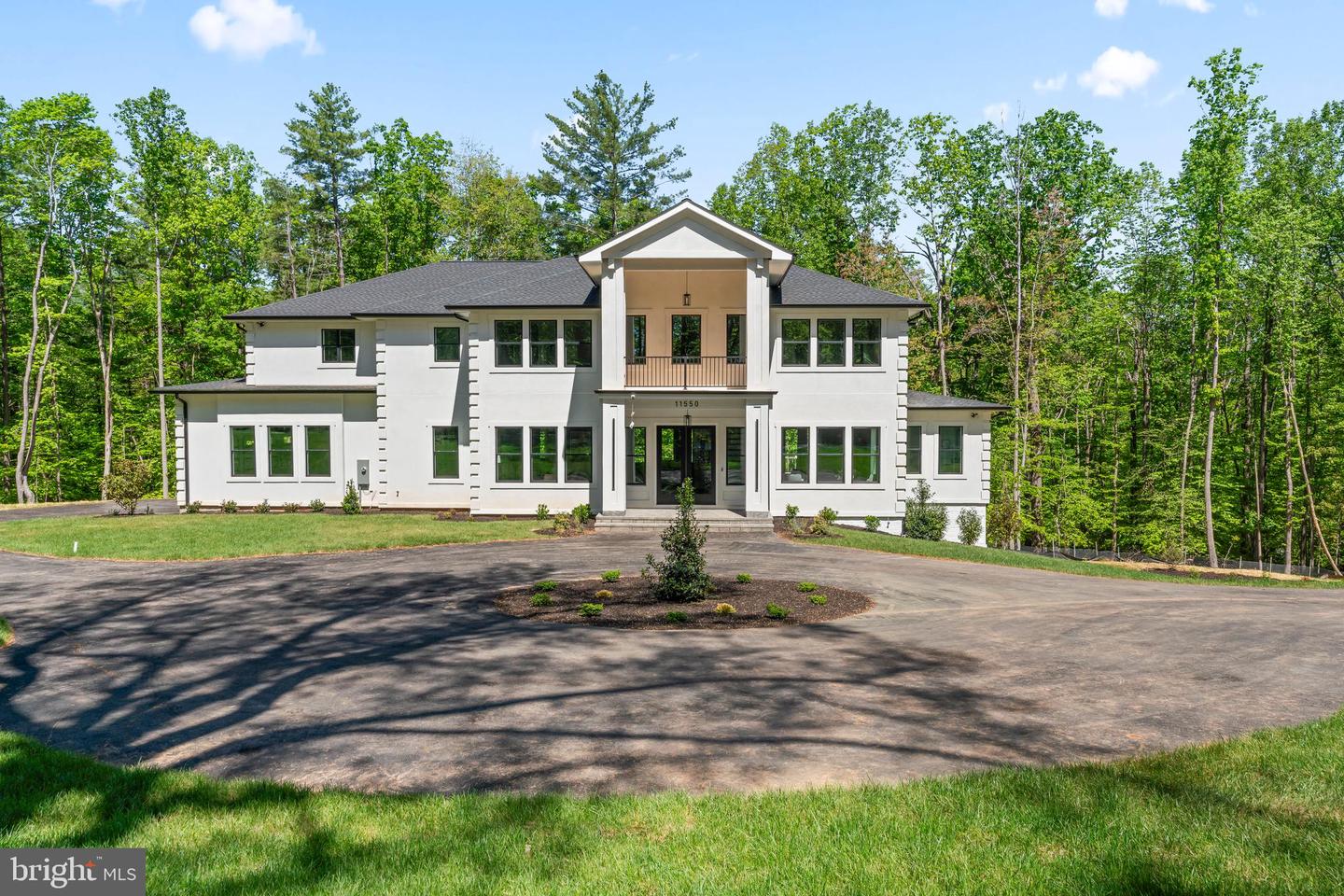 11550 HENDERSON RD, CLIFTON, Virginia 20124, 6 Bedrooms Bedrooms, ,6 BathroomsBathrooms,Residential,For sale,11550 HENDERSON RD,VAFX2203858 MLS # VAFX2203858