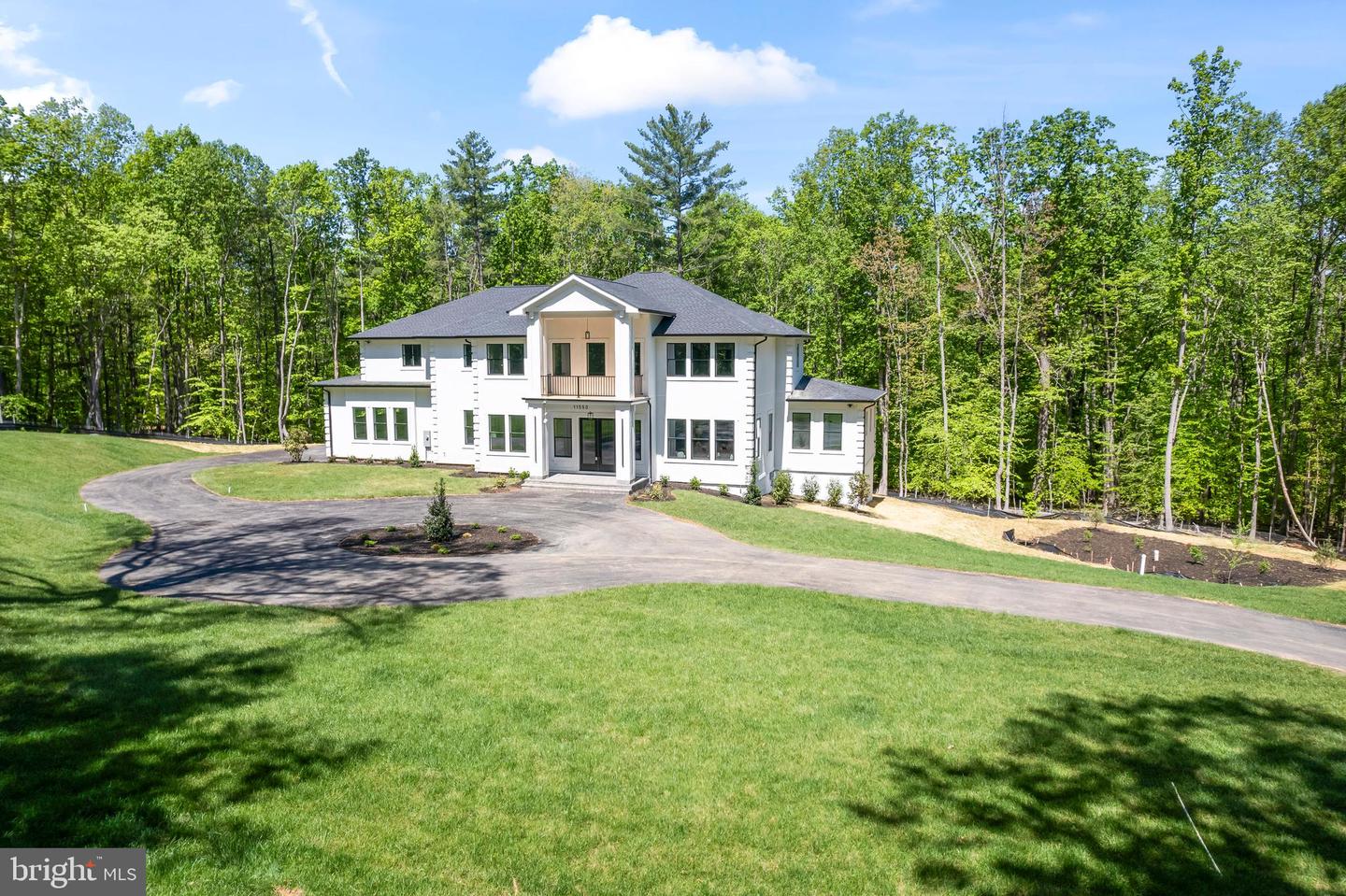 11550 HENDERSON RD, CLIFTON, Virginia 20124, 6 Bedrooms Bedrooms, ,6 BathroomsBathrooms,Residential,For sale,11550 HENDERSON RD,VAFX2203858 MLS # VAFX2203858