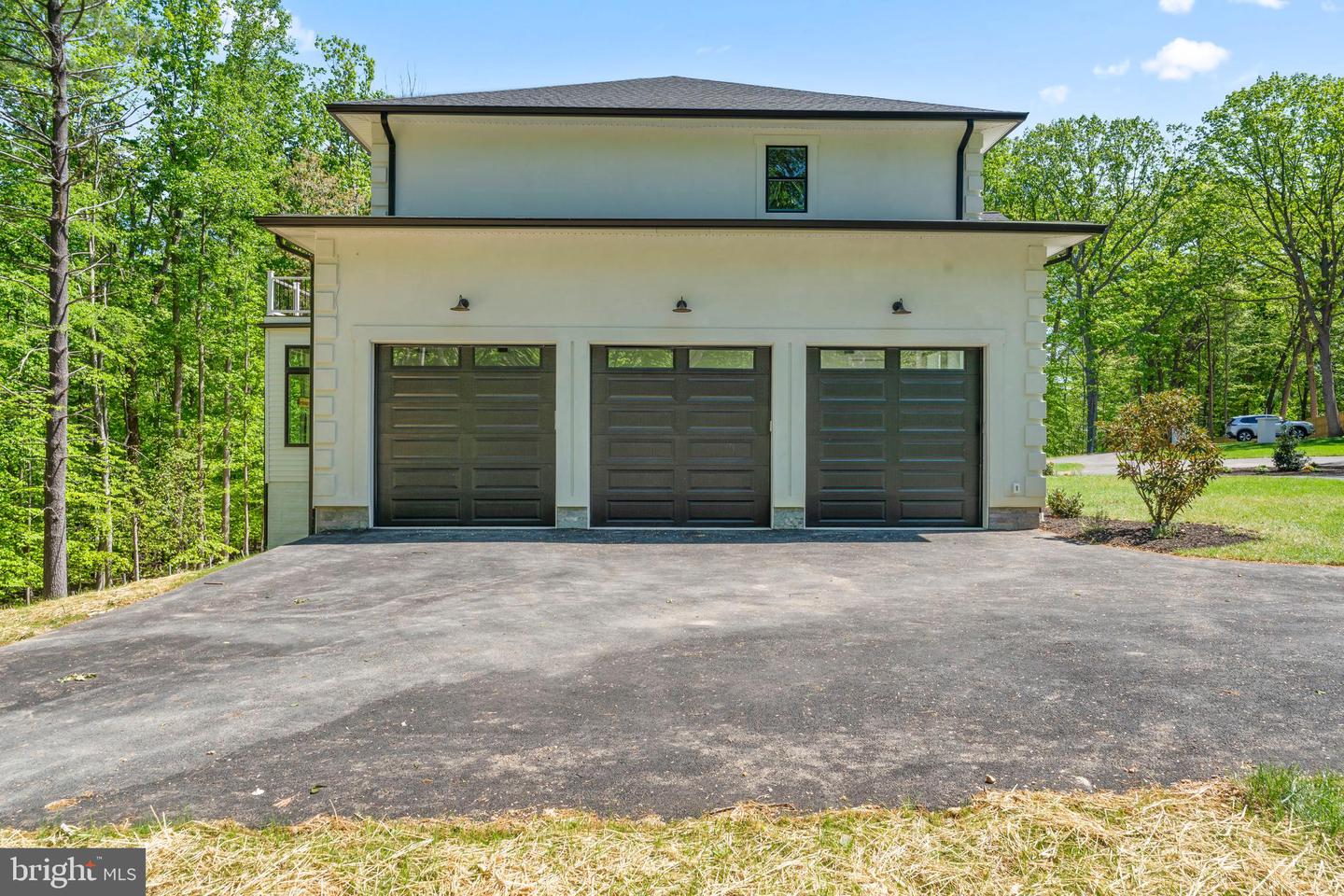 11550 HENDERSON RD, CLIFTON, Virginia 20124, 6 Bedrooms Bedrooms, ,6 BathroomsBathrooms,Residential,For sale,11550 HENDERSON RD,VAFX2203858 MLS # VAFX2203858