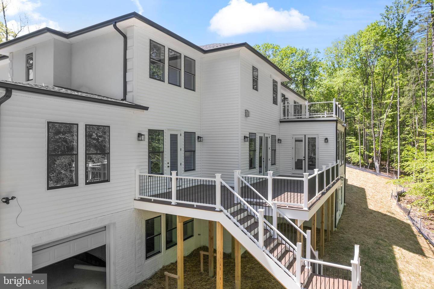 11550 HENDERSON RD, CLIFTON, Virginia 20124, 6 Bedrooms Bedrooms, ,6 BathroomsBathrooms,Residential,For sale,11550 HENDERSON RD,VAFX2203858 MLS # VAFX2203858
