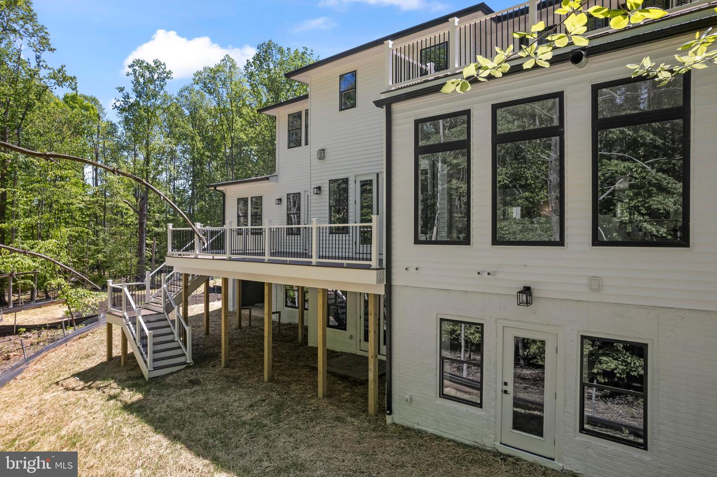 11550 HENDERSON RD, CLIFTON, Virginia 20124, 6 Bedrooms Bedrooms, ,6 BathroomsBathrooms,Residential,For sale,11550 HENDERSON RD,VAFX2203858 MLS # VAFX2203858