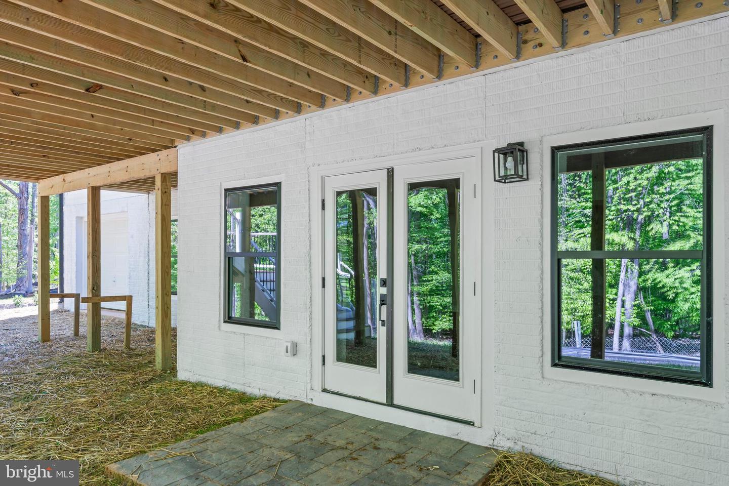 11550 HENDERSON RD, CLIFTON, Virginia 20124, 6 Bedrooms Bedrooms, ,6 BathroomsBathrooms,Residential,For sale,11550 HENDERSON RD,VAFX2203858 MLS # VAFX2203858