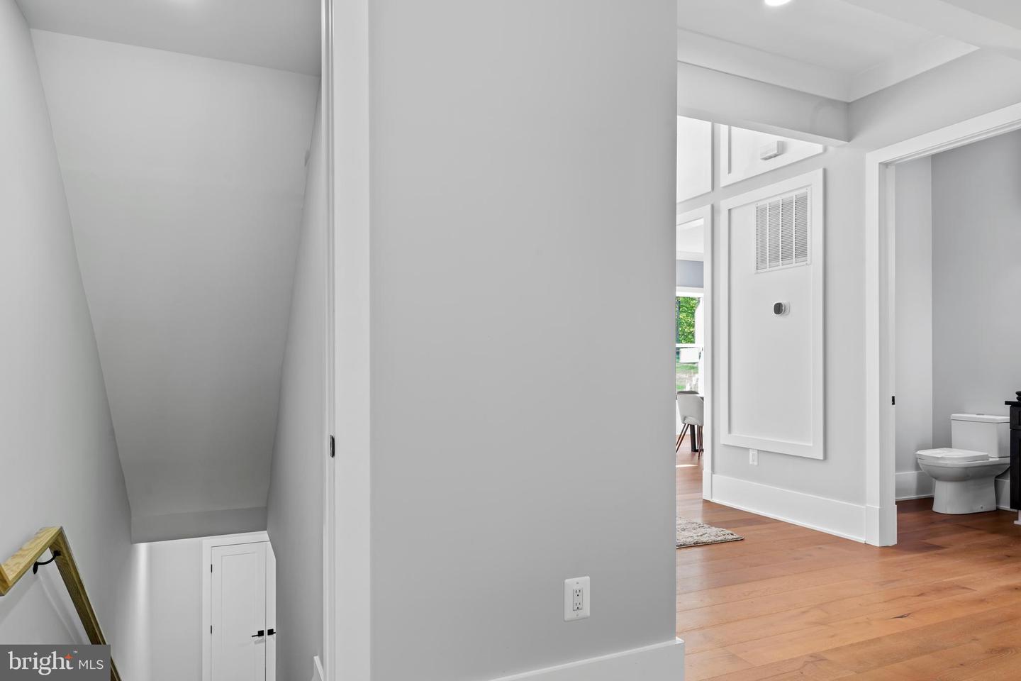 11550 HENDERSON RD, CLIFTON, Virginia 20124, 6 Bedrooms Bedrooms, ,6 BathroomsBathrooms,Residential,For sale,11550 HENDERSON RD,VAFX2203858 MLS # VAFX2203858