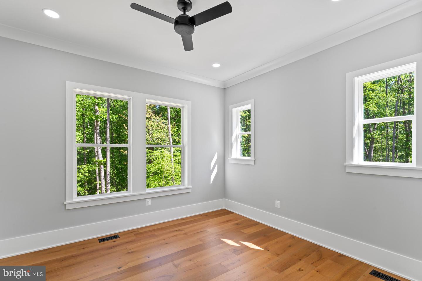 11550 HENDERSON RD, CLIFTON, Virginia 20124, 6 Bedrooms Bedrooms, ,6 BathroomsBathrooms,Residential,For sale,11550 HENDERSON RD,VAFX2203858 MLS # VAFX2203858