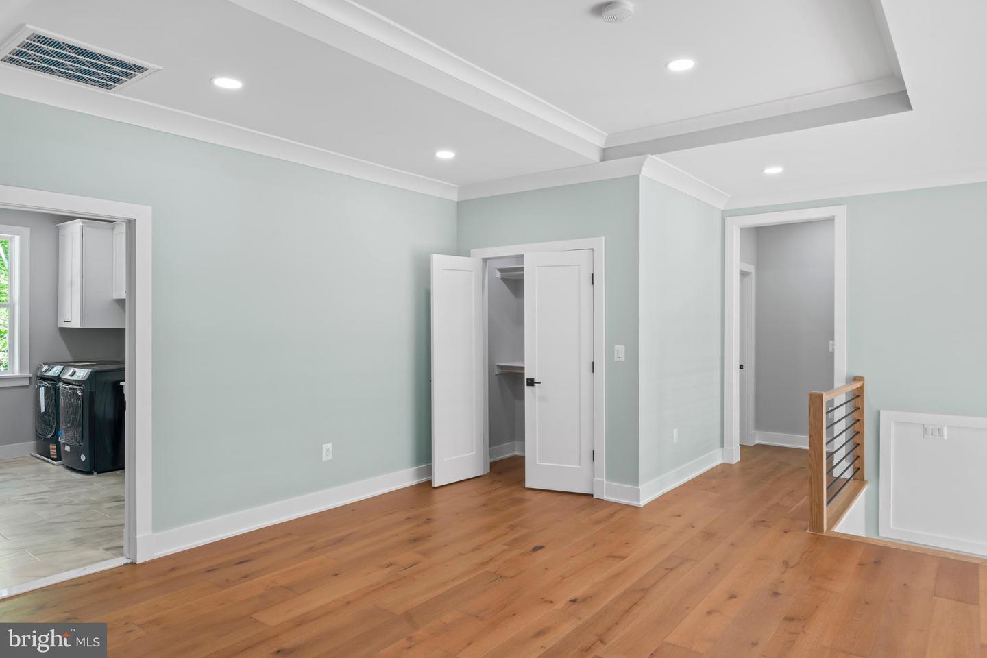 11550 HENDERSON RD, CLIFTON, Virginia 20124, 6 Bedrooms Bedrooms, ,6 BathroomsBathrooms,Residential,For sale,11550 HENDERSON RD,VAFX2203858 MLS # VAFX2203858