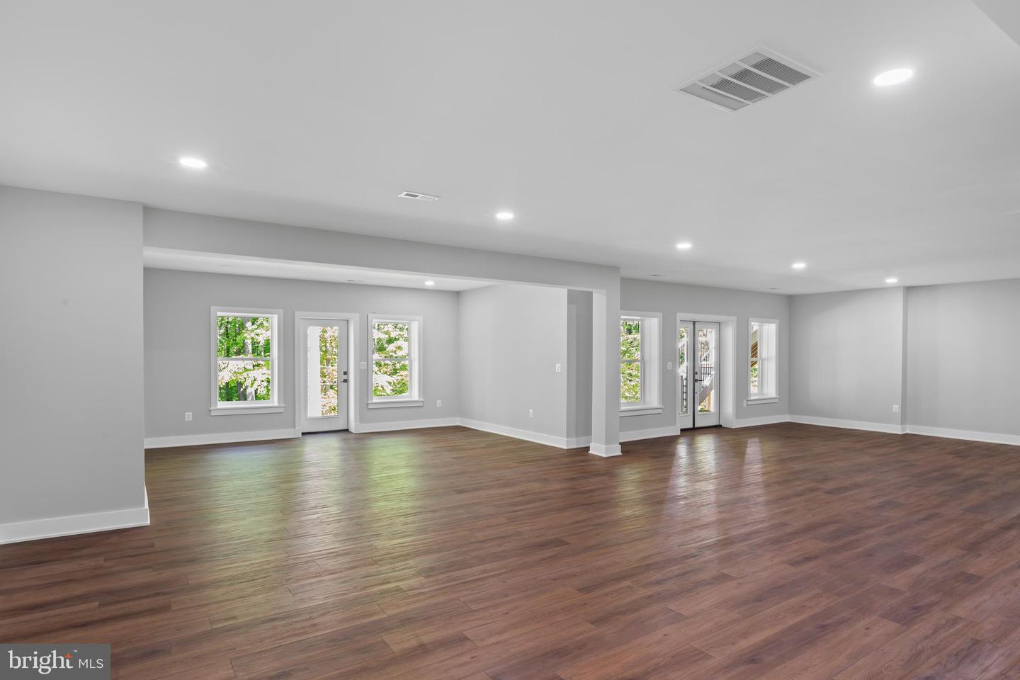 11550 HENDERSON RD, CLIFTON, Virginia 20124, 6 Bedrooms Bedrooms, ,6 BathroomsBathrooms,Residential,For sale,11550 HENDERSON RD,VAFX2203858 MLS # VAFX2203858