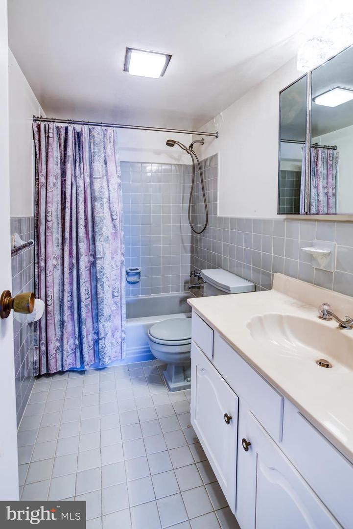 4201 CATHEDRAL AVE NW #1104W, WASHINGTON, District Of Columbia 20016, 2 Bedrooms Bedrooms, ,2 BathroomsBathrooms,Residential,For sale,4201 CATHEDRAL AVE NW #1104W,DCDC2173236 MLS # DCDC2173236